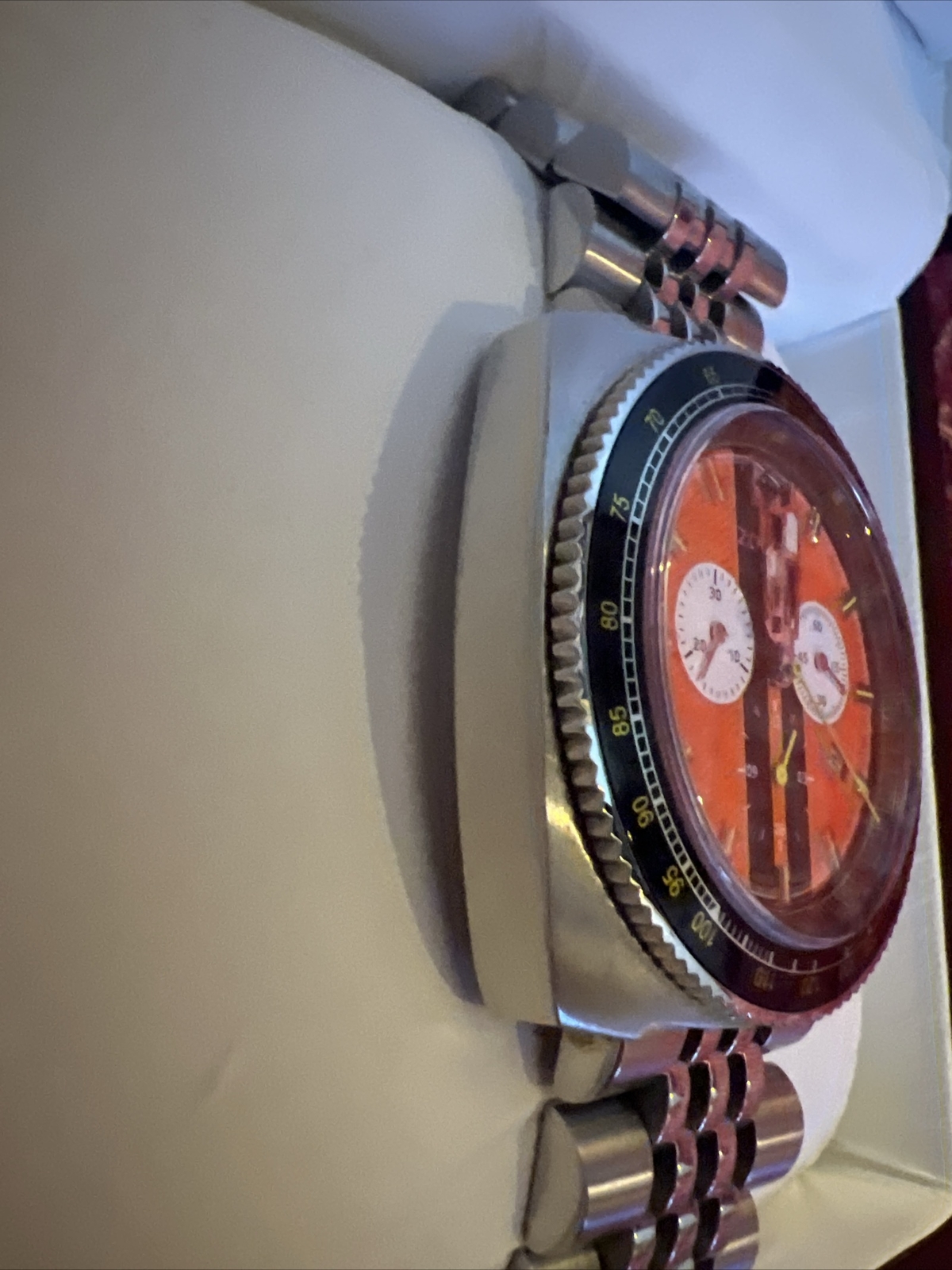 ZODIAC SHELBY CORONOGRAPH V8 ORANGE SWISS WATCH with BOX 🤩 MINTY!
