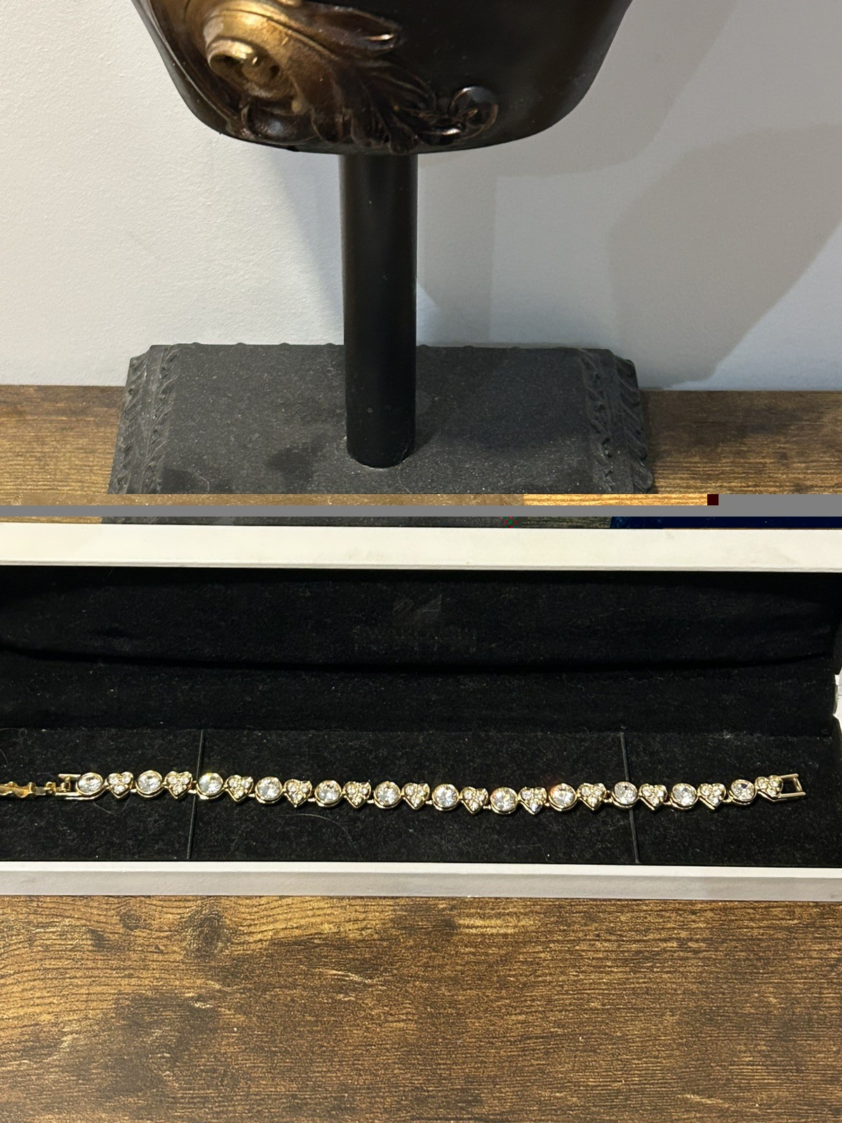Stunning Swarovski Clear Heart Yellow Gold Plated Tennis Bracelet 18.5 cm approx