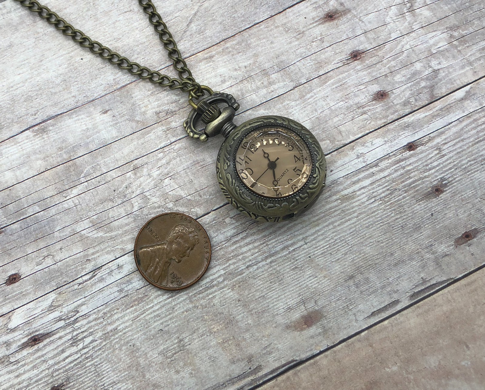 Amber Glass Pocket Watch Necklace Round Watch Pendant Chain & Battery Included