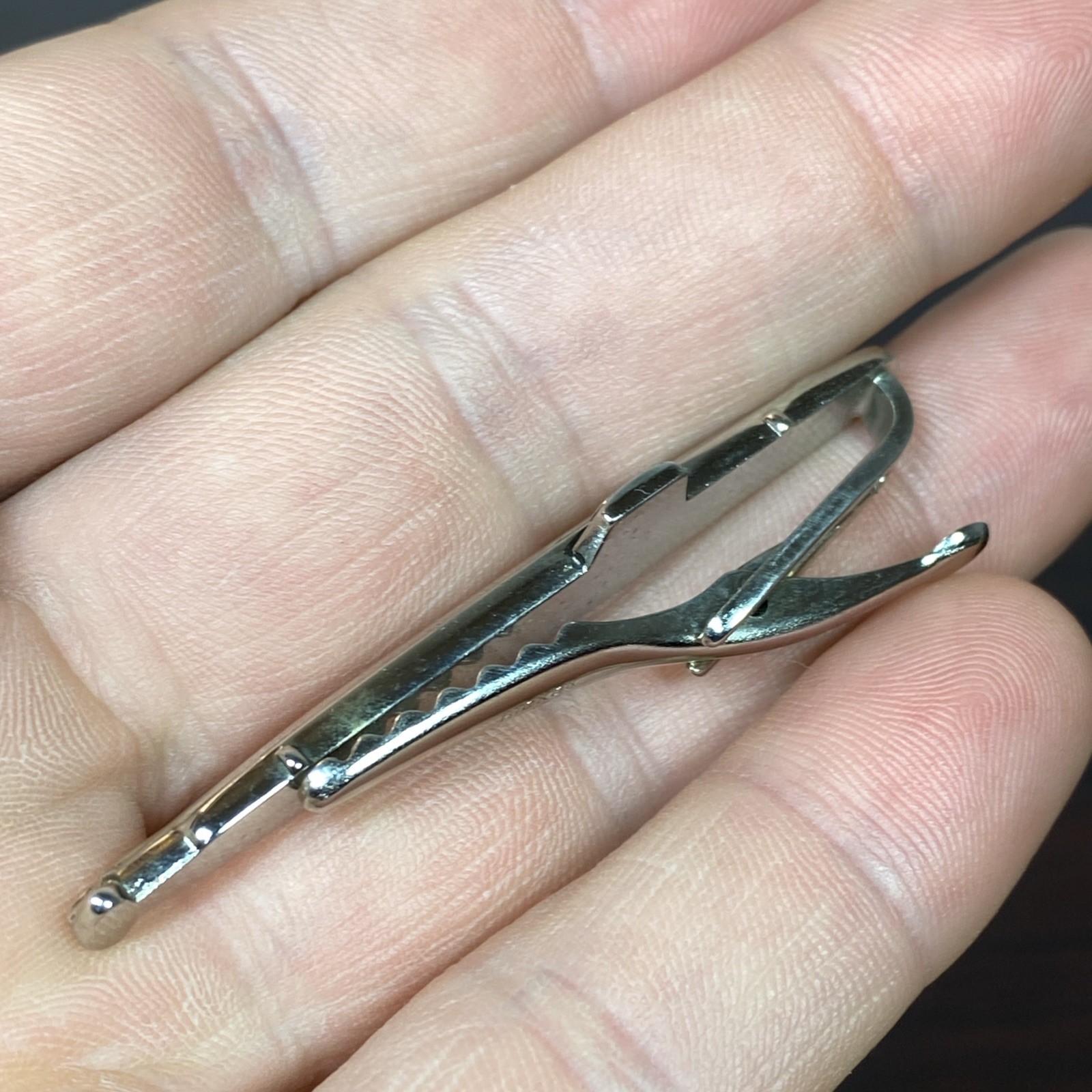US NAVY SUBMARINE GD GENERAL DYNAMICS Silver Tone Advertising HICKOK Tie Clip