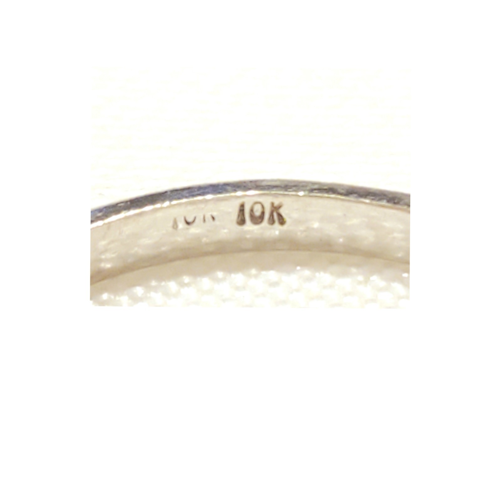 10K Solid White Gold Classic Band Diamond Minimalist Design Style Ring Sz 6 1/4