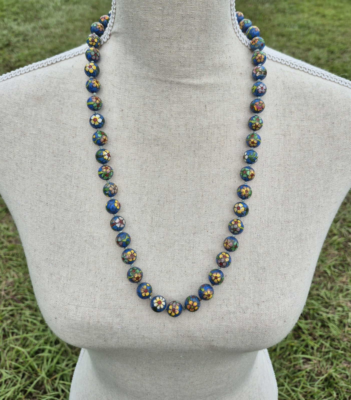 Vintage Blue Floral 26″ Strand Cloisonne Bead Necklace Old Estate Jewelry 12.3mm