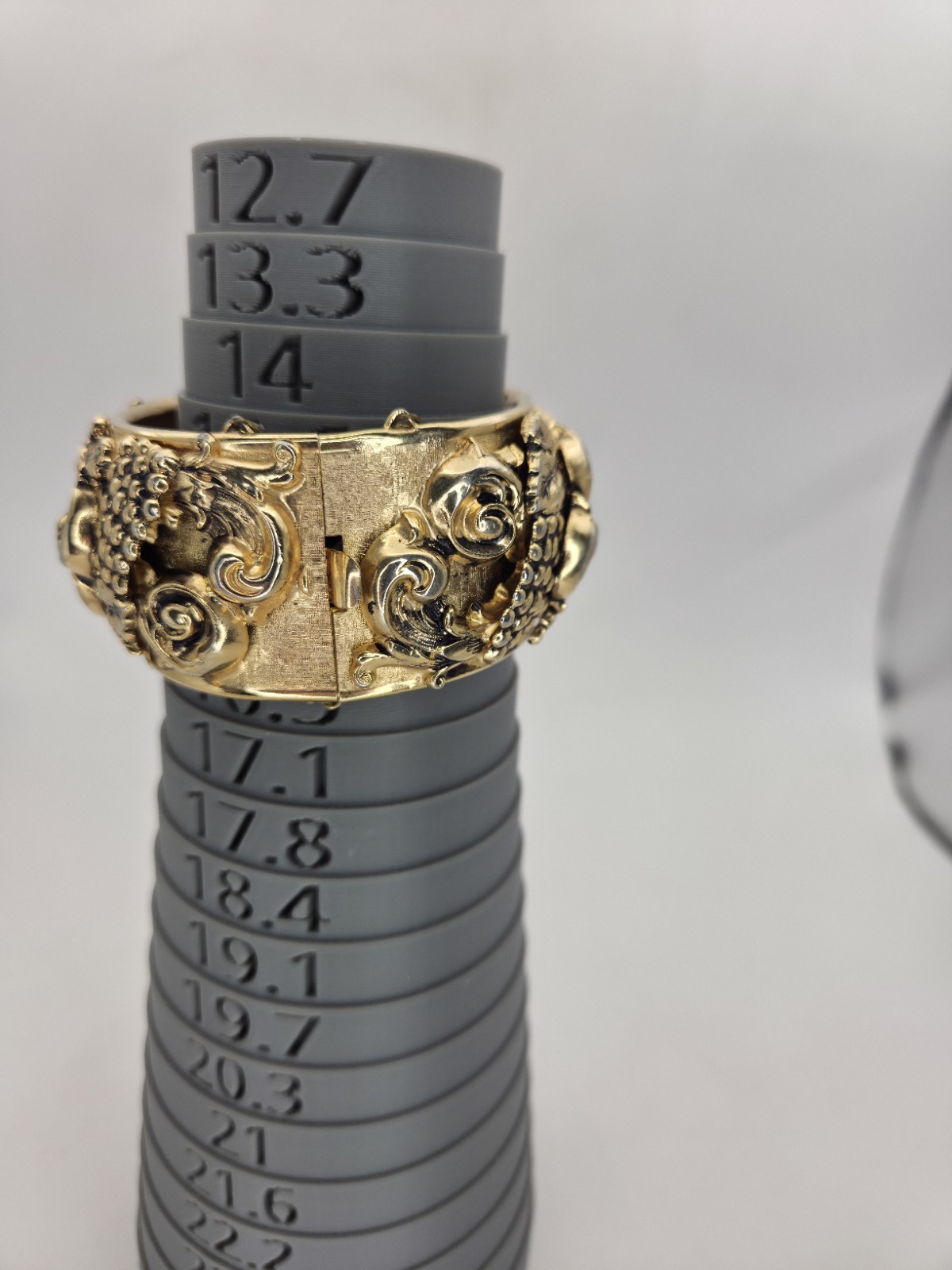 Vtg Repousse Nouveau Grapes Hinged Cuff Bracelet Sz 6.75″ Chunky Gold Filigree