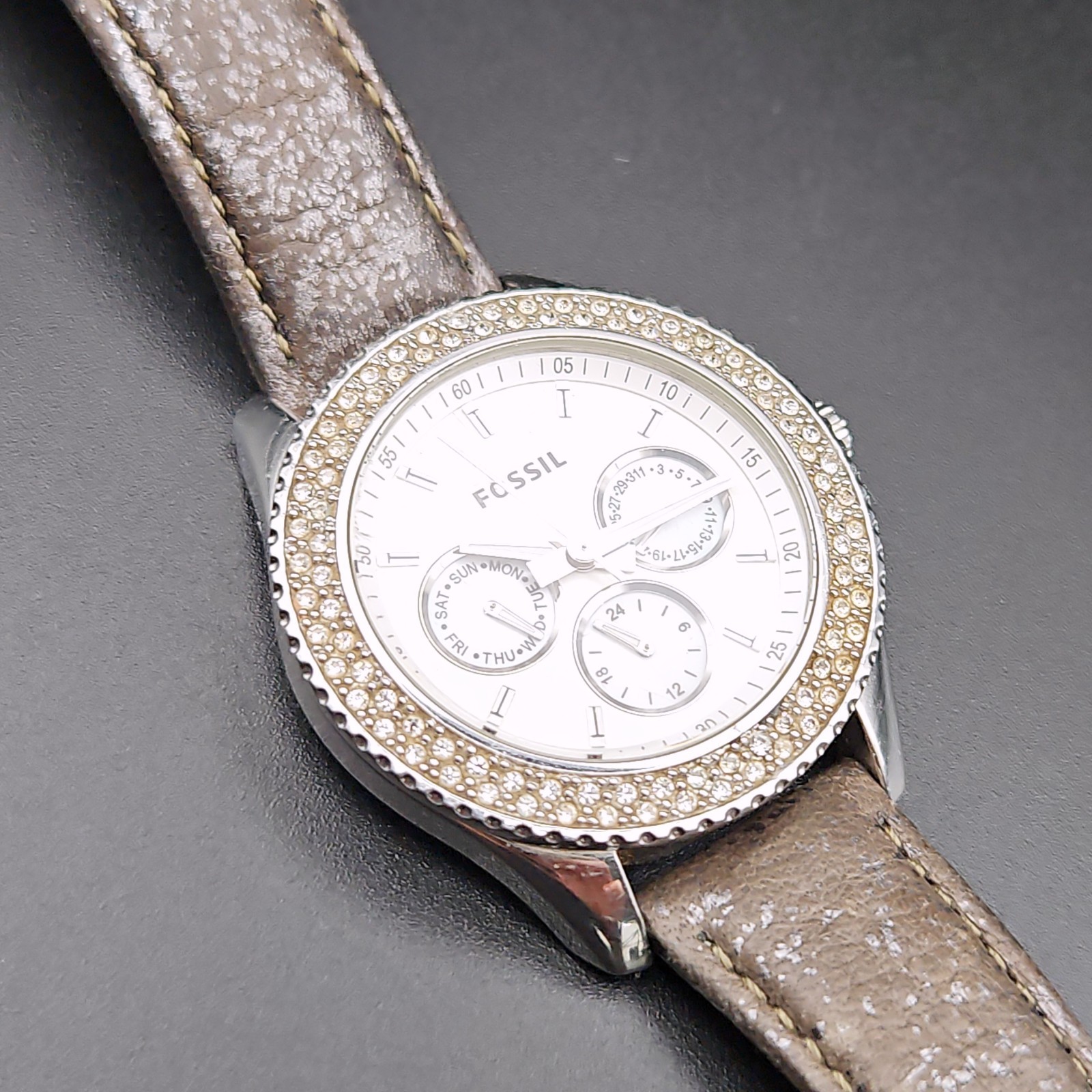 Fossil ES2995 Womens Brown Leather Analog Silver Dial Quartz New Battery