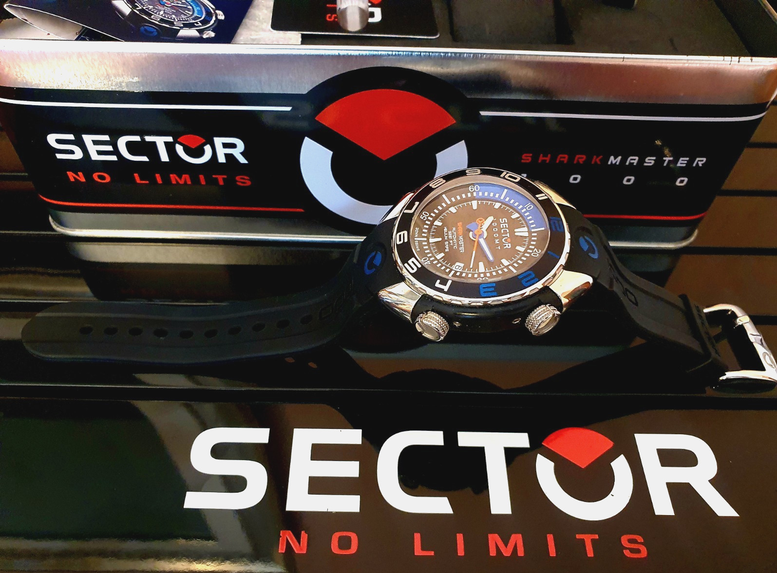 Sector Shark Master 1000 MT Automatic NEW 48mm Helium Safe ETA 25J Swiss