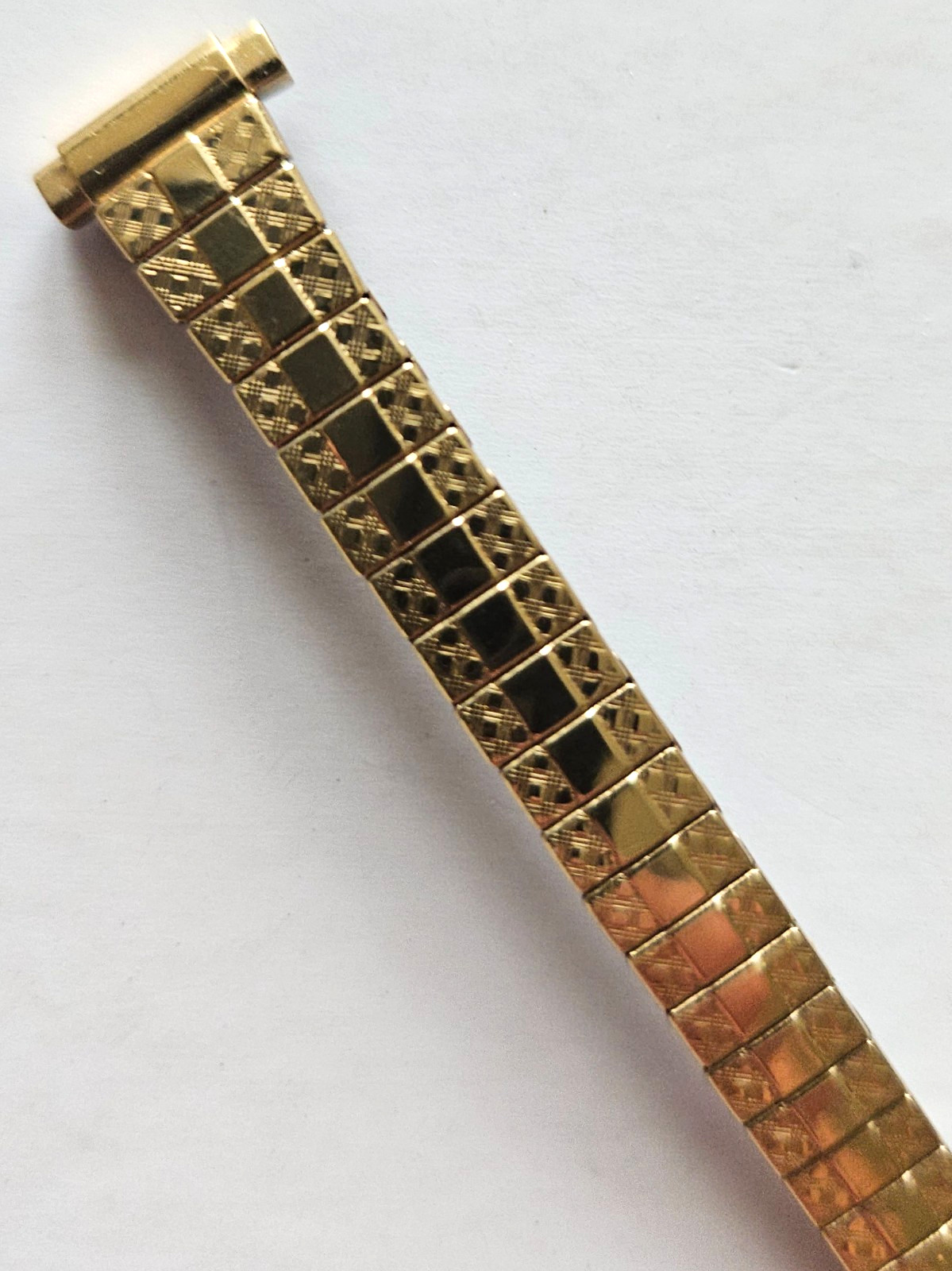 8mm – 11mm – Metal Elastic Watch Band ( Gold Color / 6 Inches )