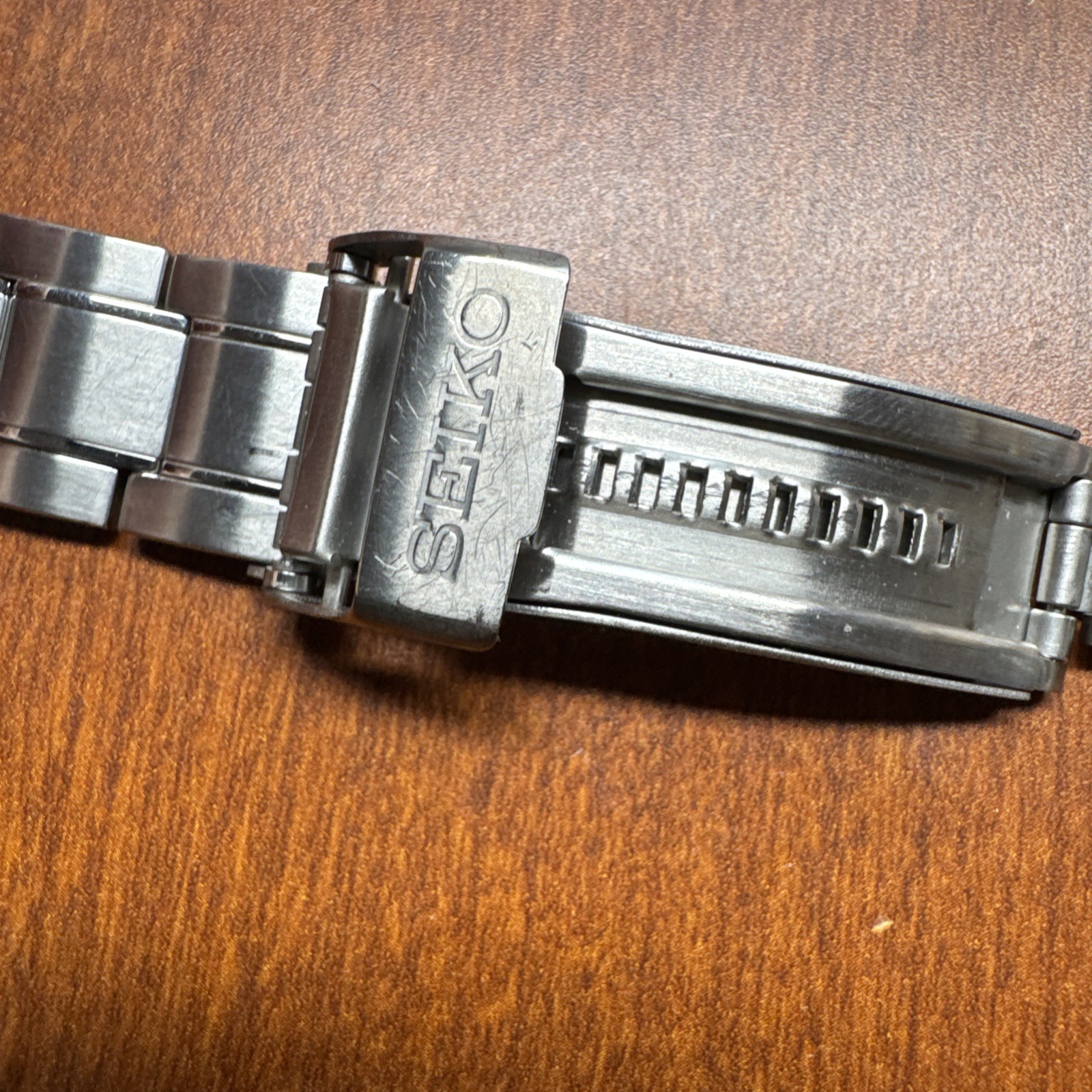 DISCONTINUED OEM Seiko SBDX001 / 8L35-0010 MM300 Stainless Steel Bracelet USED