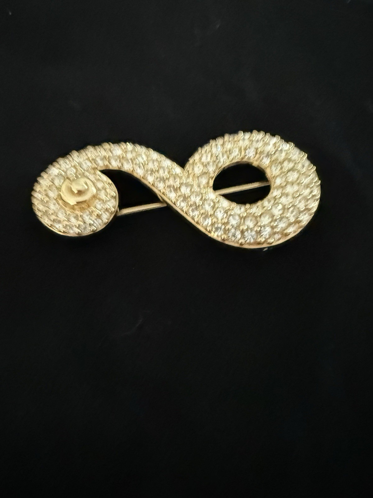 Swarovski Clear Crystal Rhinestone Pavé Swirl Brooch Pin Metal 2 in Art