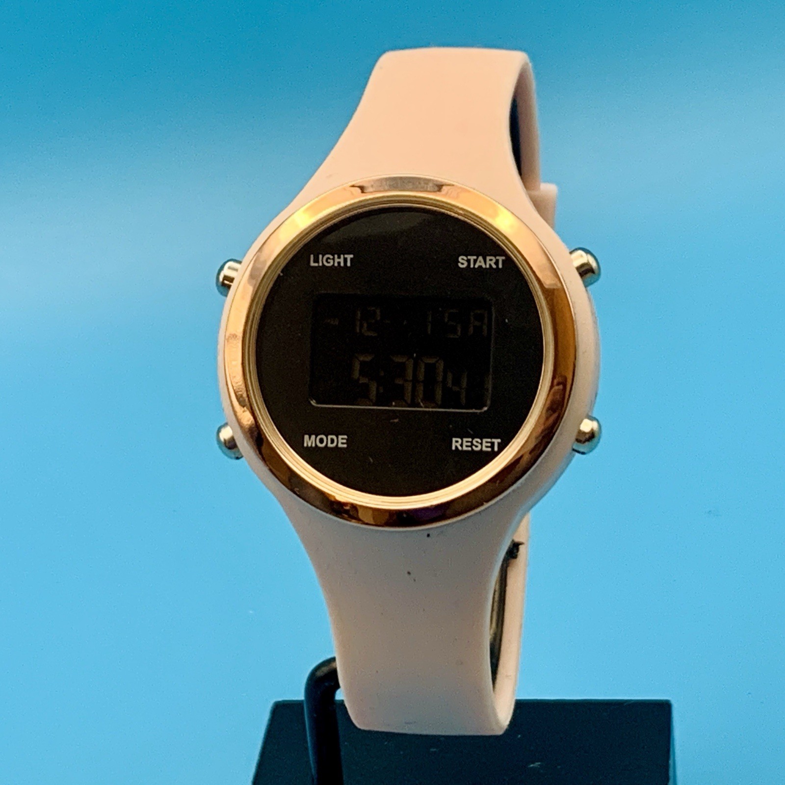 Women’s 78/3003 Digital Wristwatch Chrono Backlight Day Date Display Working