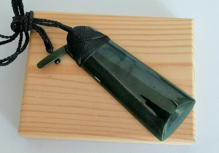 New zealand Jade greenstone Polished Toki Large pendant 85mm x 32mm (Unisex)