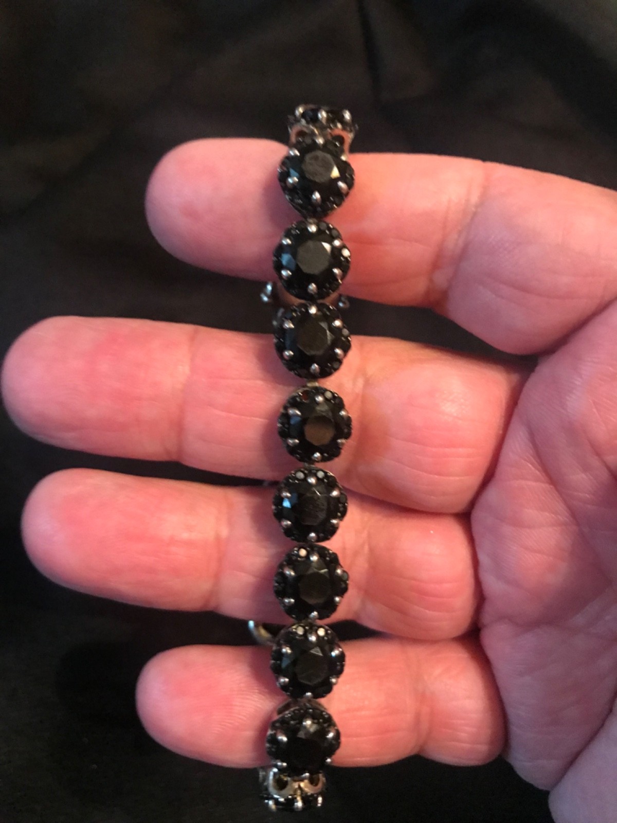 30 kt black spinel in sterling silver line bracelet 8 inches long double clasp