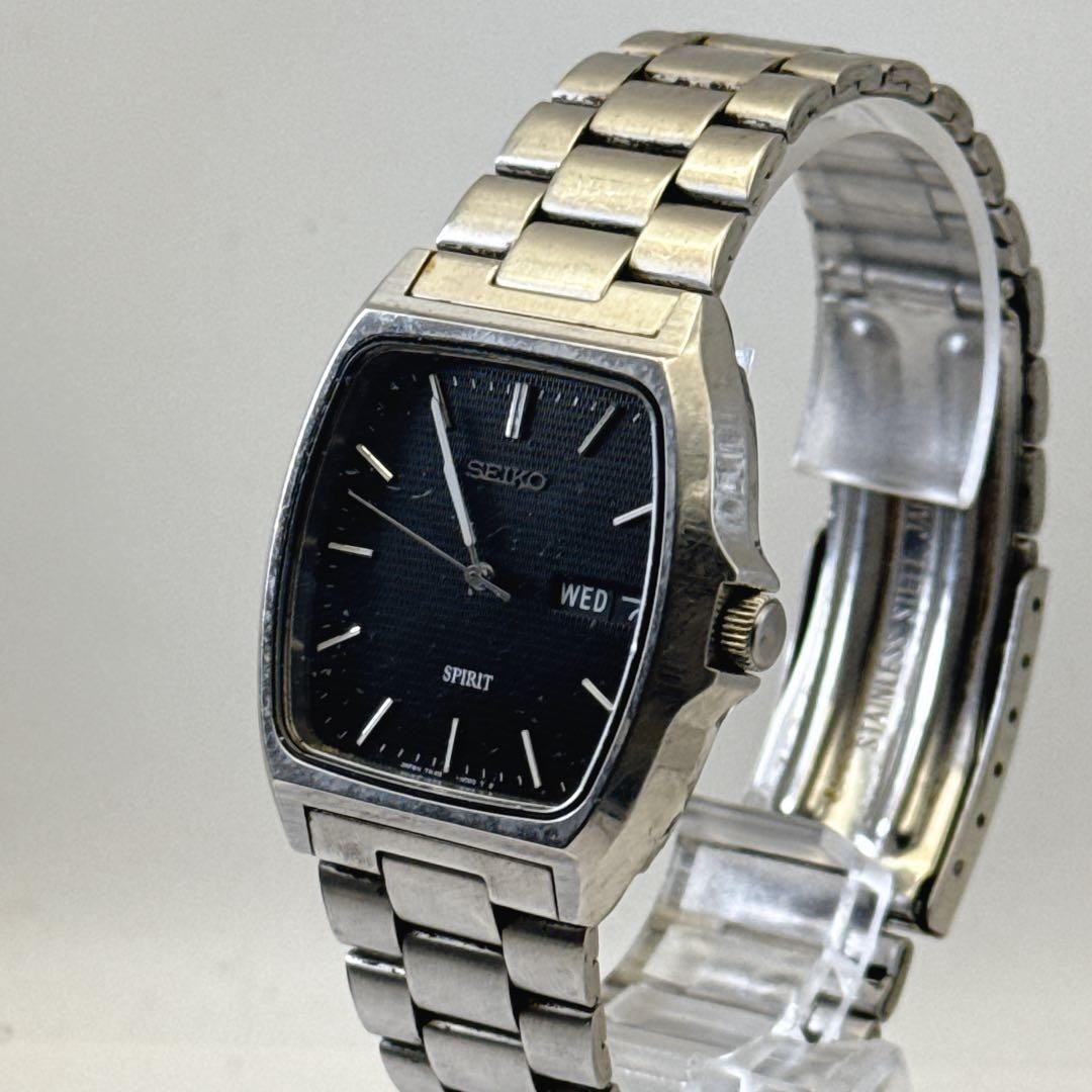 SEIKO SPIRIT 7N48 5000 Black Dial Watch Mens Timepiece Vintage Stainless JAPAN