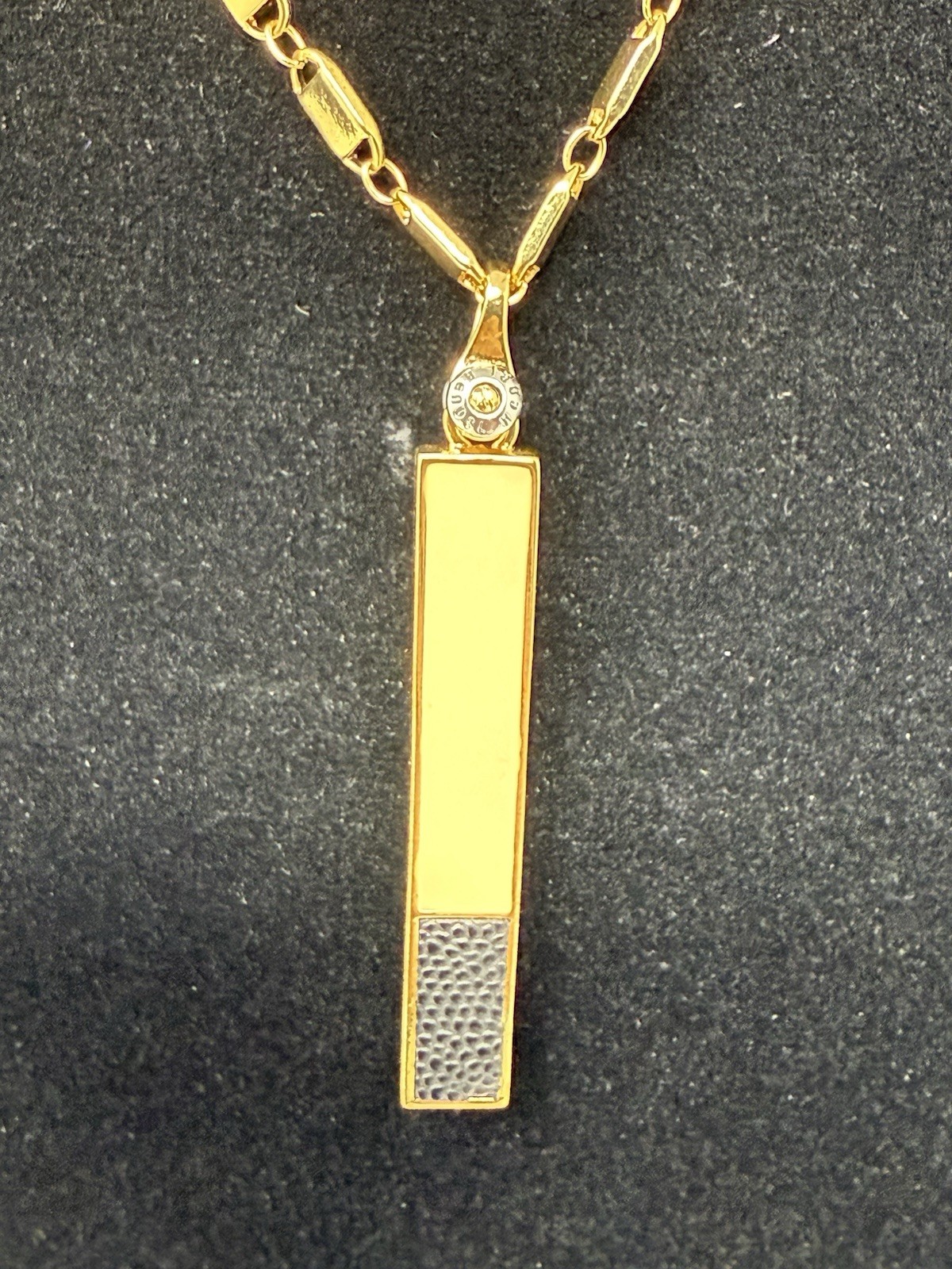 Henri Bendel triple layered look necklace gold tone chain-dressy