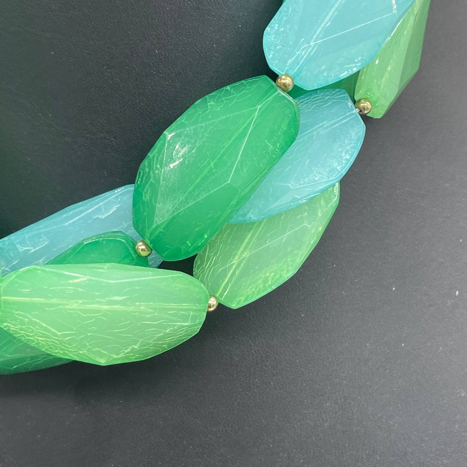 Green and Blue Faceted Beaded Necklace 18 to 20 Inches Retro Classic Costume