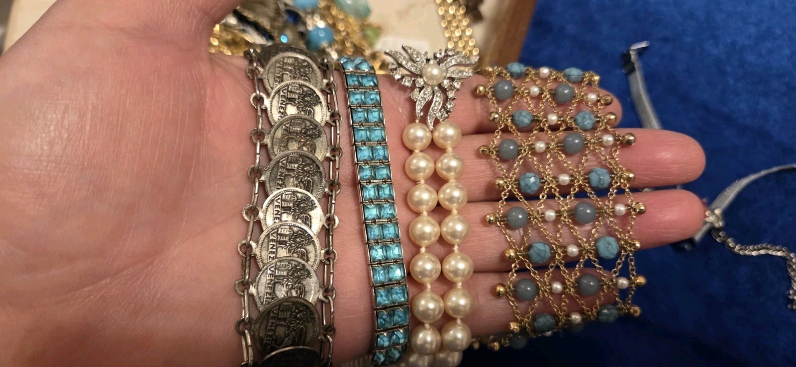 Vintage Mod Bracelet Lot Of 40.dainty.12 Signed Monet Joan Rivers Avon Henri…