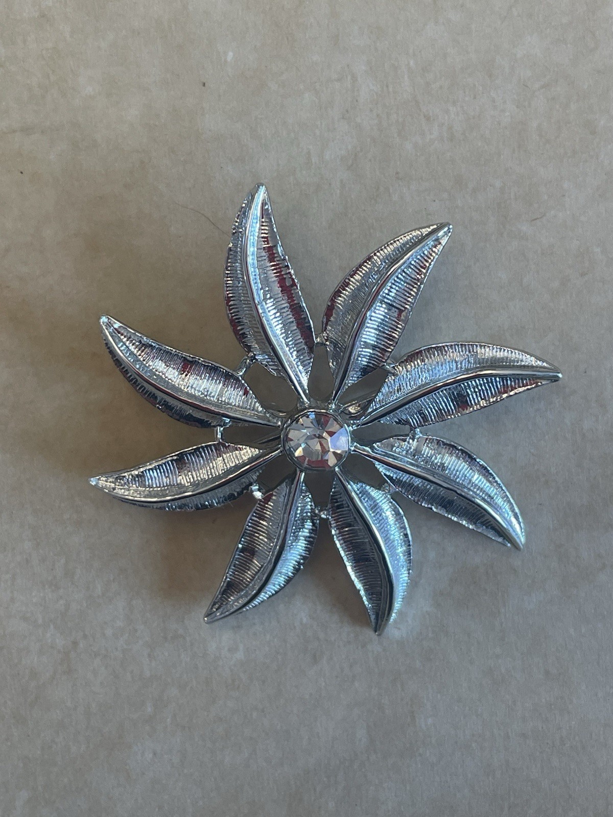 Vintage Gerry’s Feather Starburst Crystal Silver Brooch Pin Fashion
