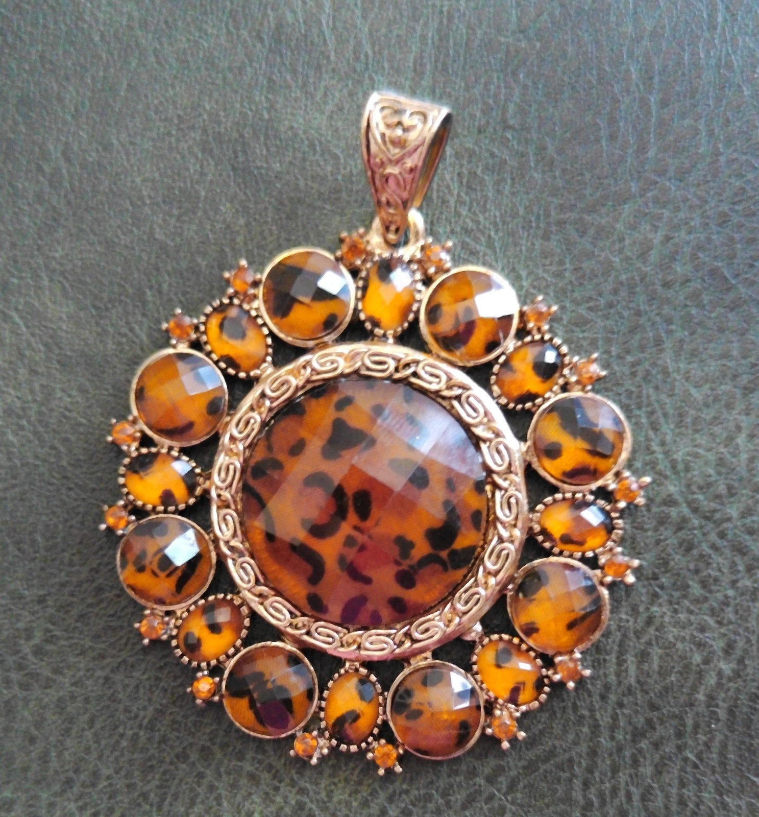 Vintage Large Round Gold Tone Acrylic Brown/Black Pendant 3″ with bail x 2 1/4″