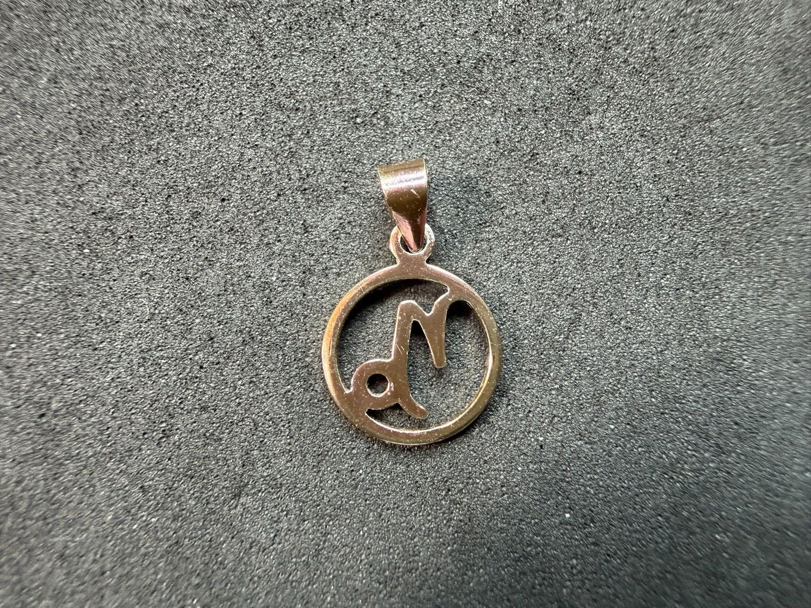 0.42g Vintage Sterling Silver 925 Capricorn Zodiac Symbol Pendant Circle
