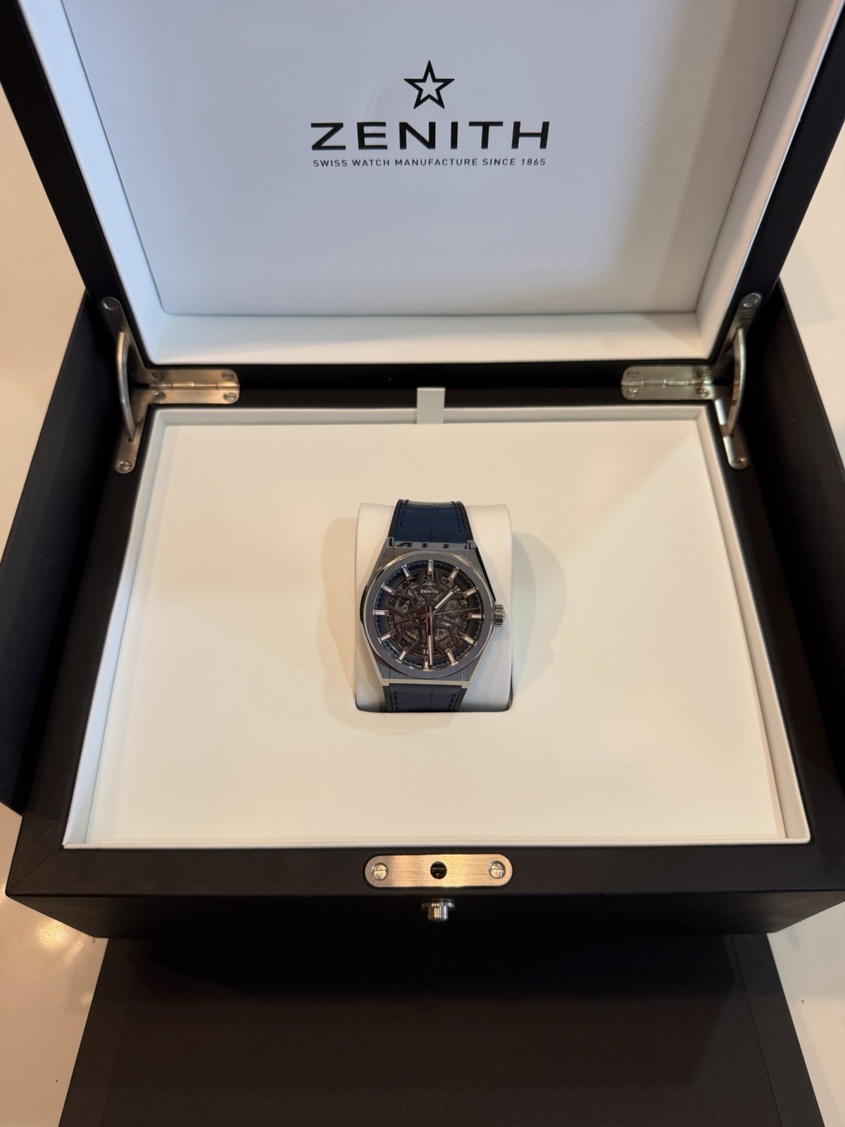 Zenith 95.9000.670/78.r584 Defy Classic Mens Watch Full Set Skeleton