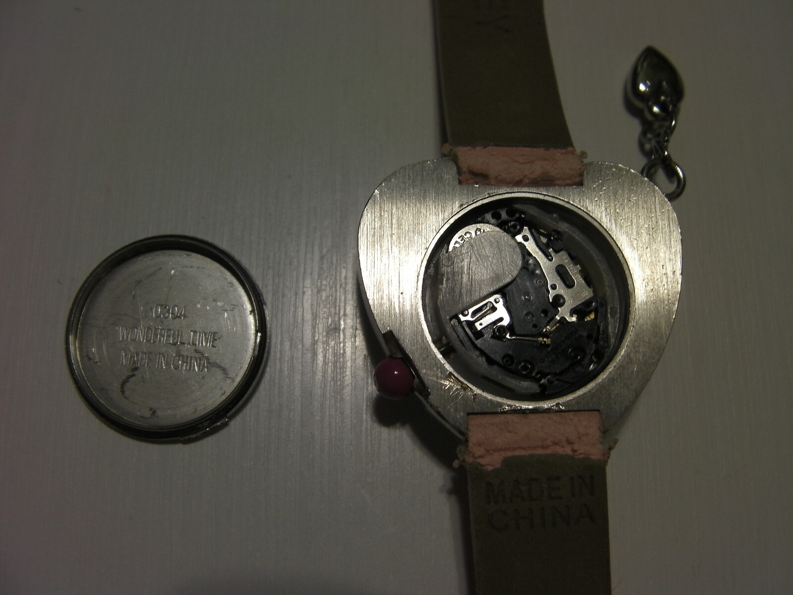 Disney Minnie small heart shaped pink watch 0304 scratched 18cm strap and chain