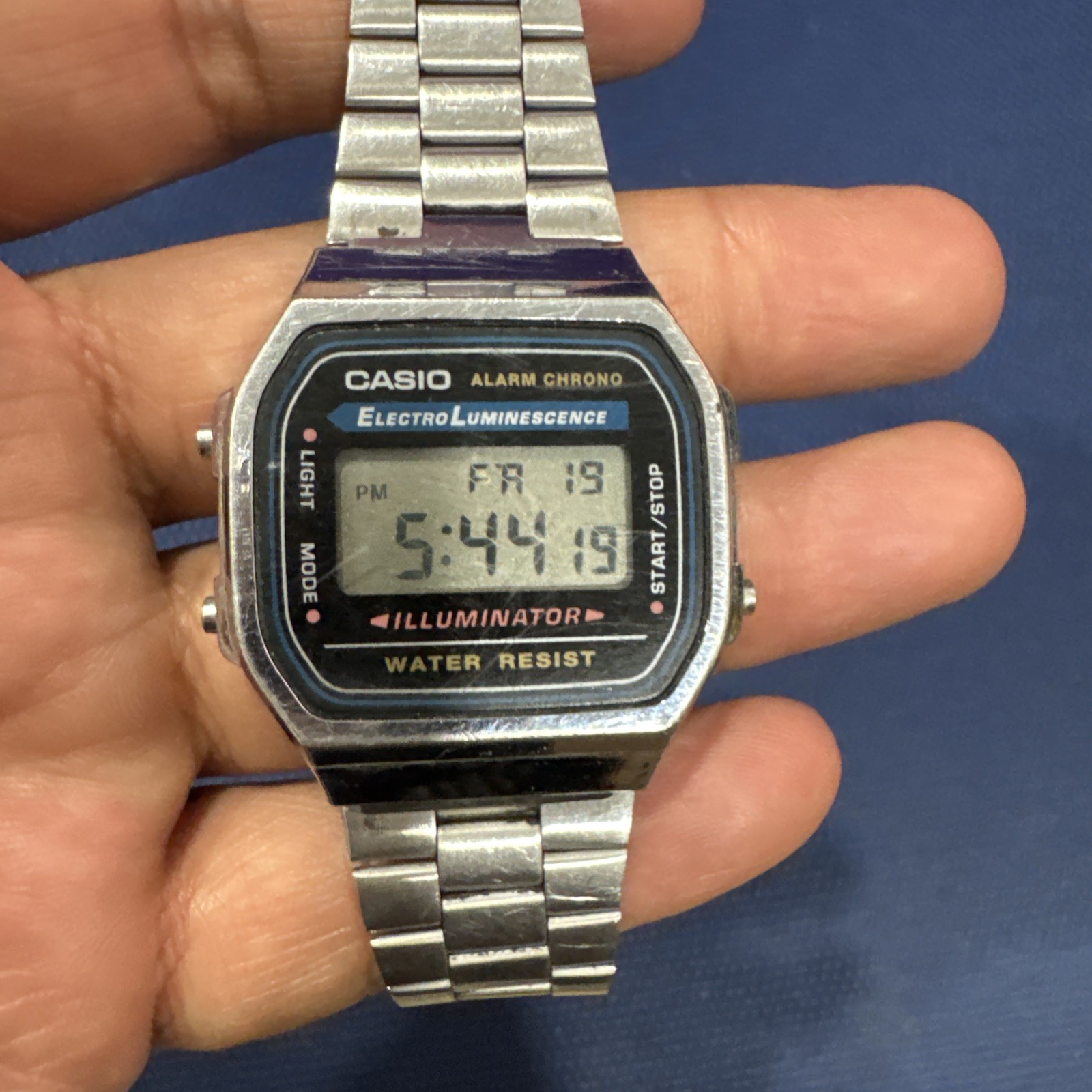 Casio Vintage A168 Men’s Day/Date Electro Luminescence Digital Dial Watch Works