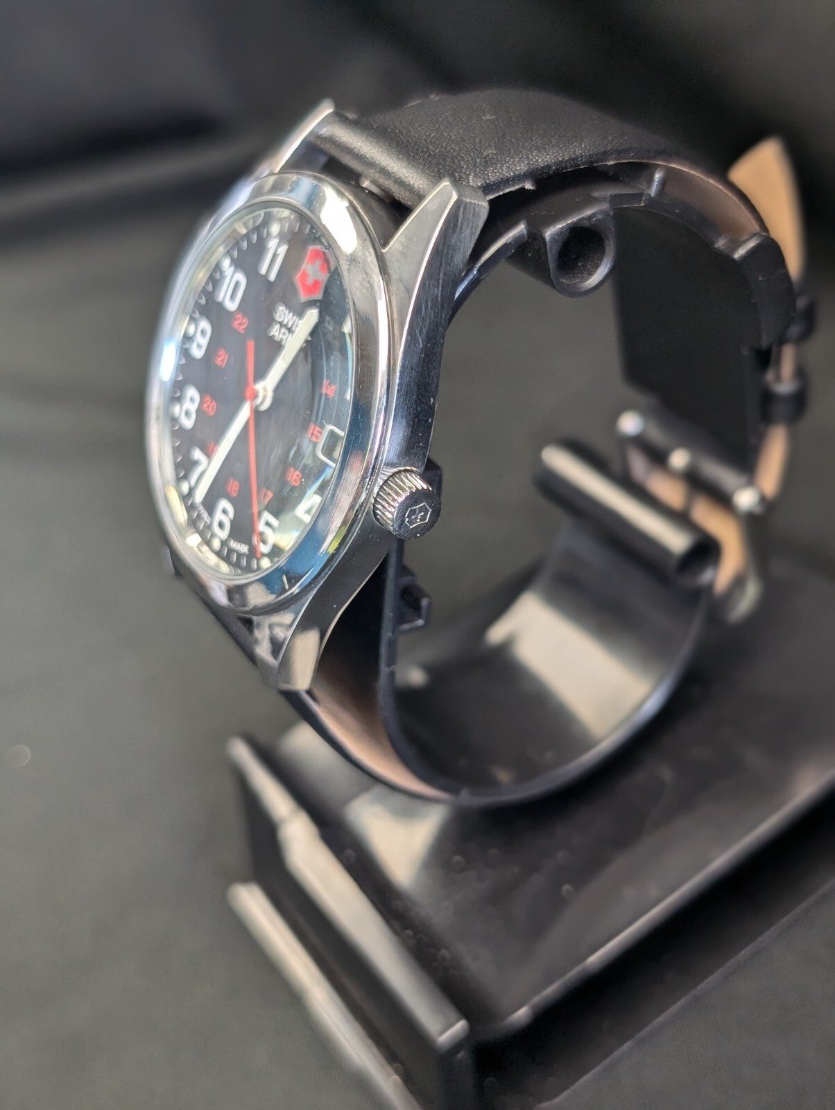 Victorinox, Men’s 40mm, 241083 Garrison Military Swiss Army Watch