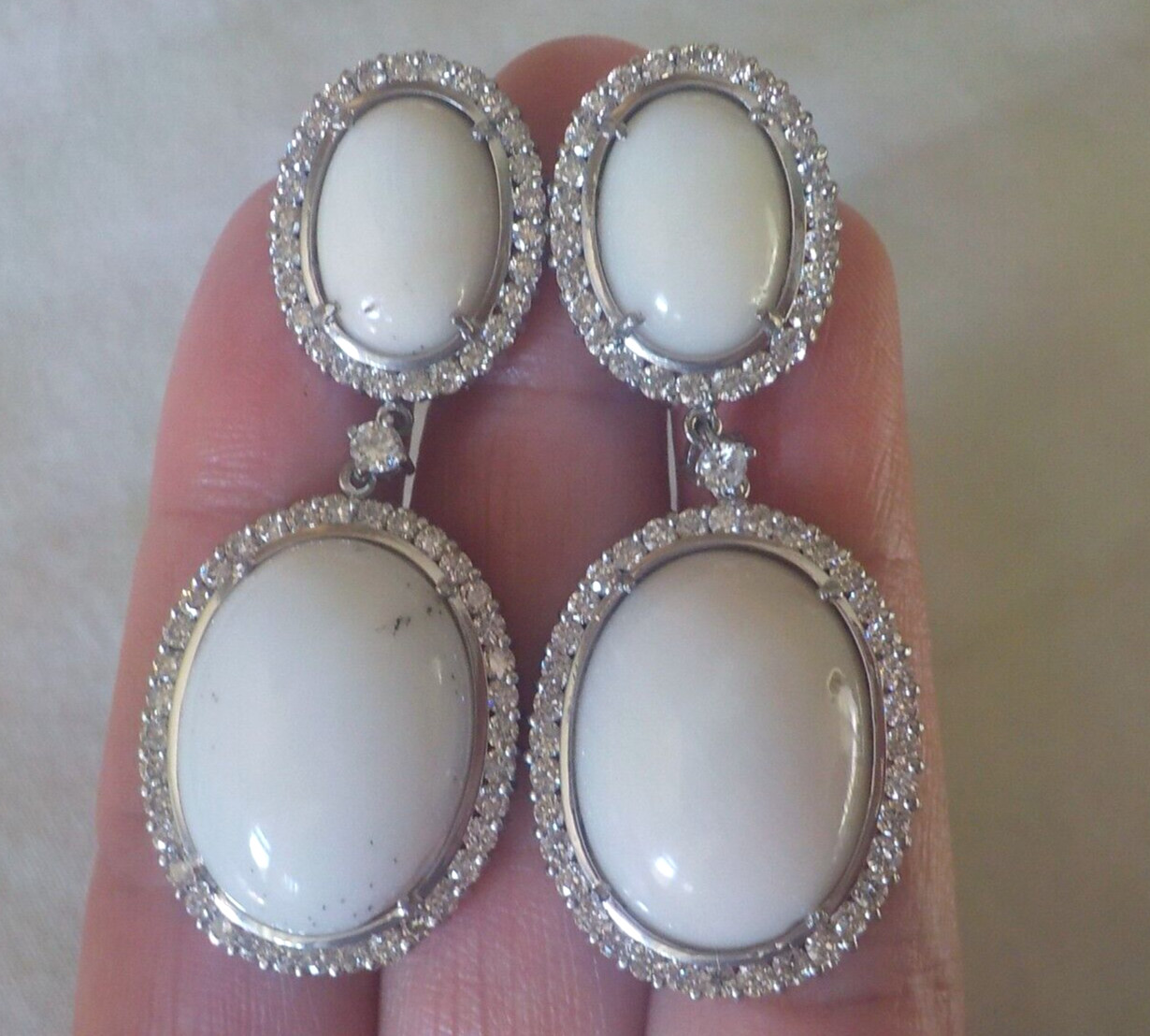 18k White Gold Chandelier White Coral 2.56ct Diamond Earrings -22.73 gm, 1.90 in