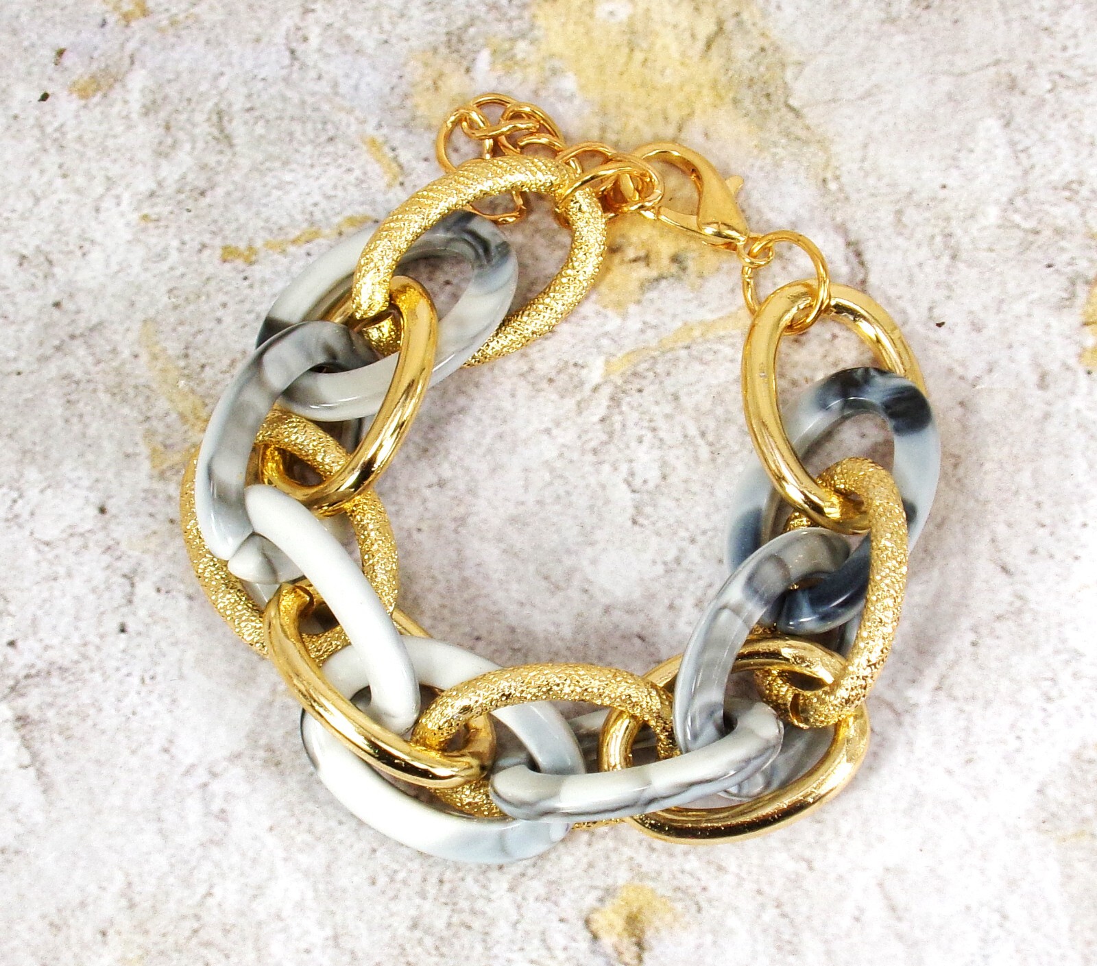 White and gold link bracelet, textured links, shiny white links, 7.5 inches New