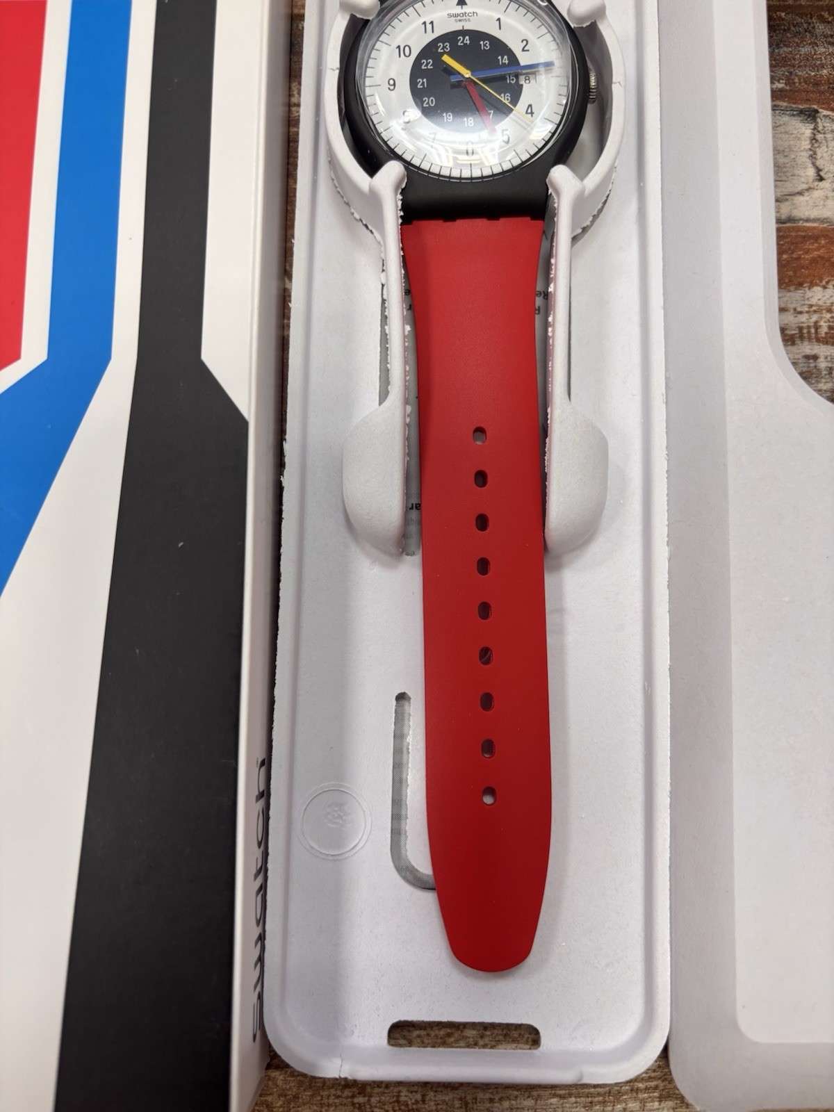 Limited Swatch Originals CHRONO-TECH Back To 1984 Reloaded 41mm NEW