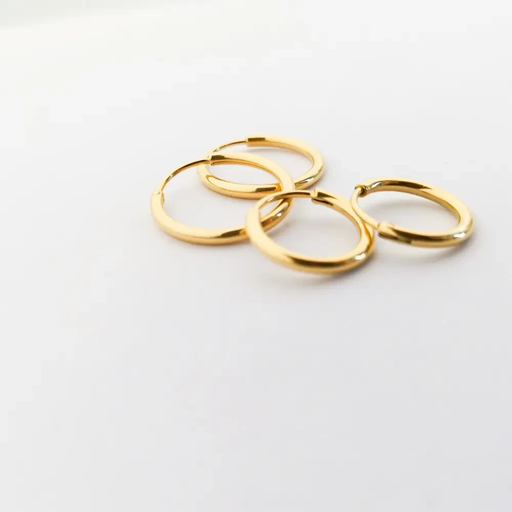9CT GOLD CHILDREN’S 10mm HINGED SLEEPER HOOP EARRINGS – CHILD’S –