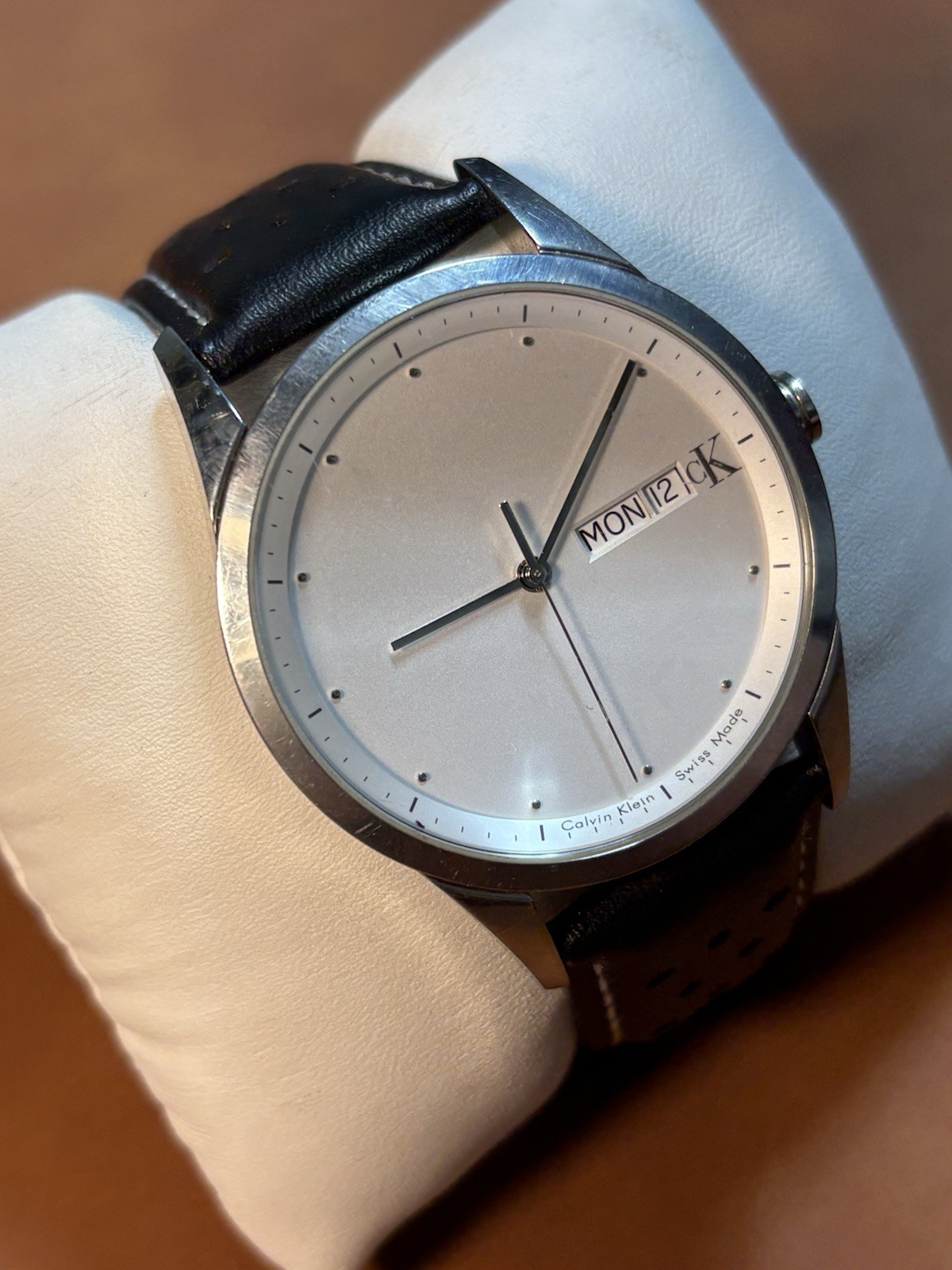 Calvin Klein Swiss Made Men’s Watch Stainless K2211 Day/Date,LeatherCitizen Band