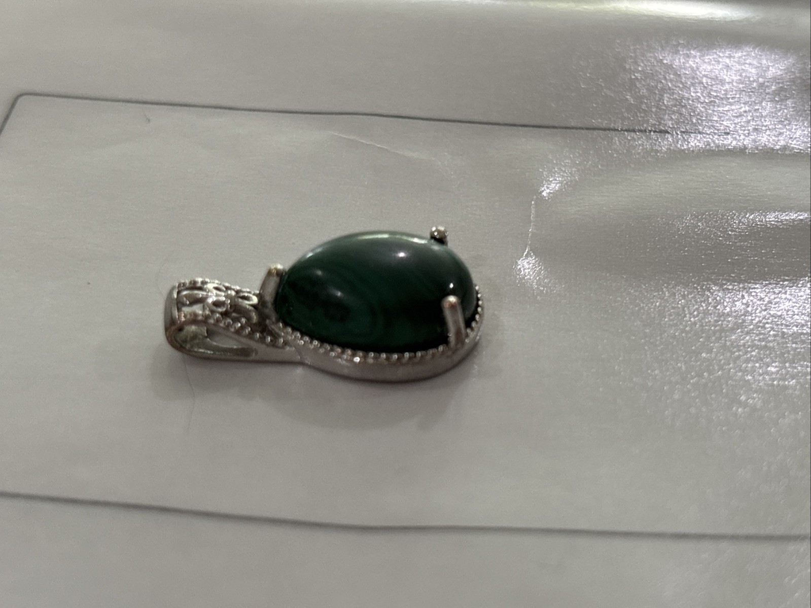 STS Karis Silver Tone, Malachite Pendant Pear Shape 1” Filigree Pronged Preowned