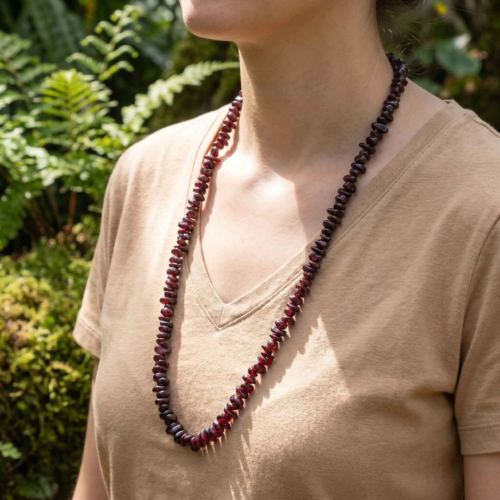 Garnet splinter chain long endless without closure gemstone healing stone 80 cm
