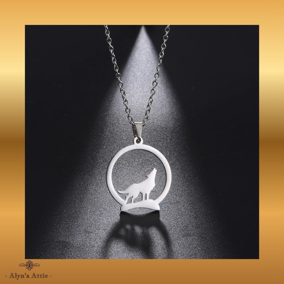 Stainless Steel Howling Wolf Amulet Pendant Silver – 45 + 5cm Chain