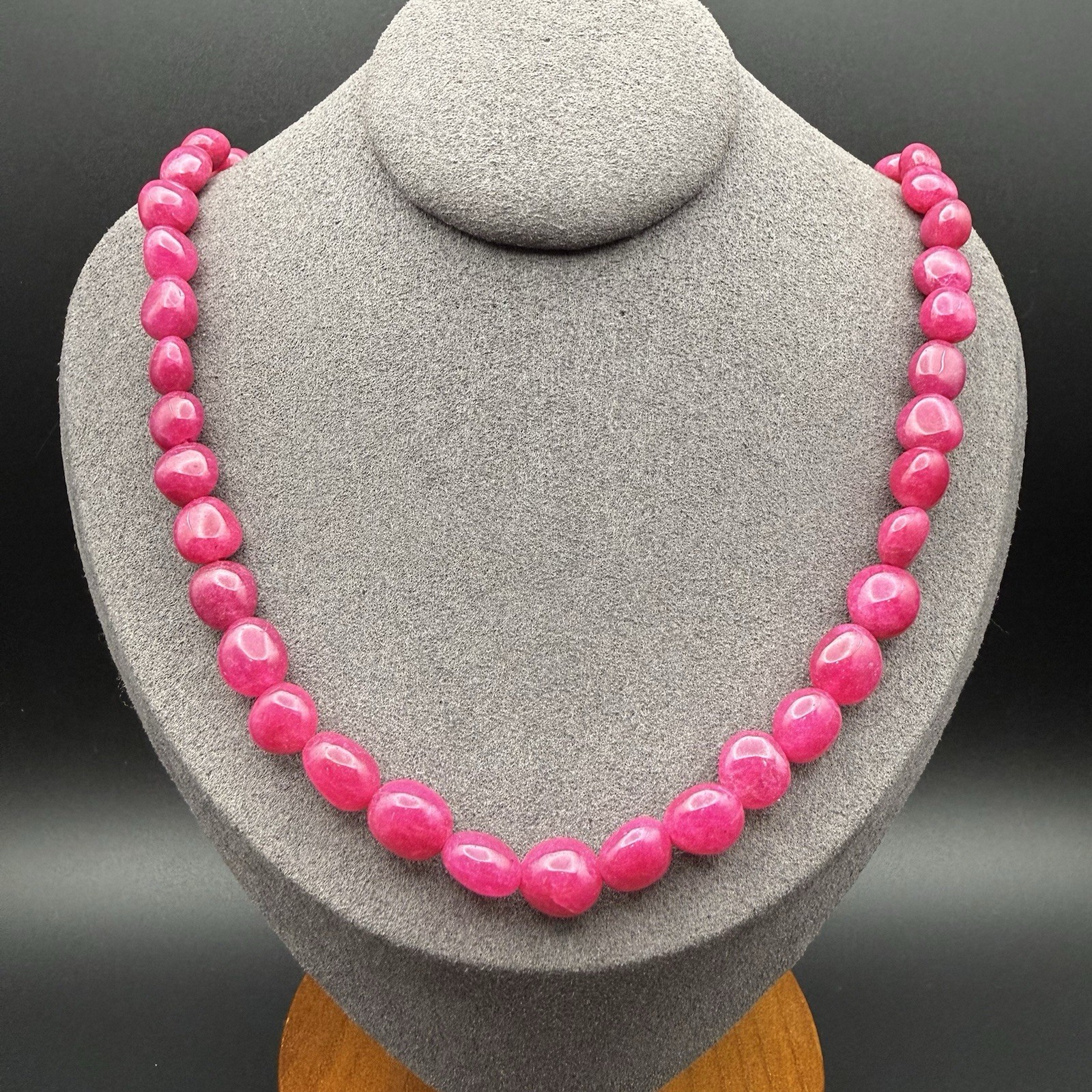 Vintage Pink Raspberry Dyed Jade Quartz Beaded Necklace Fuchsia 22″ Barrel Clasp