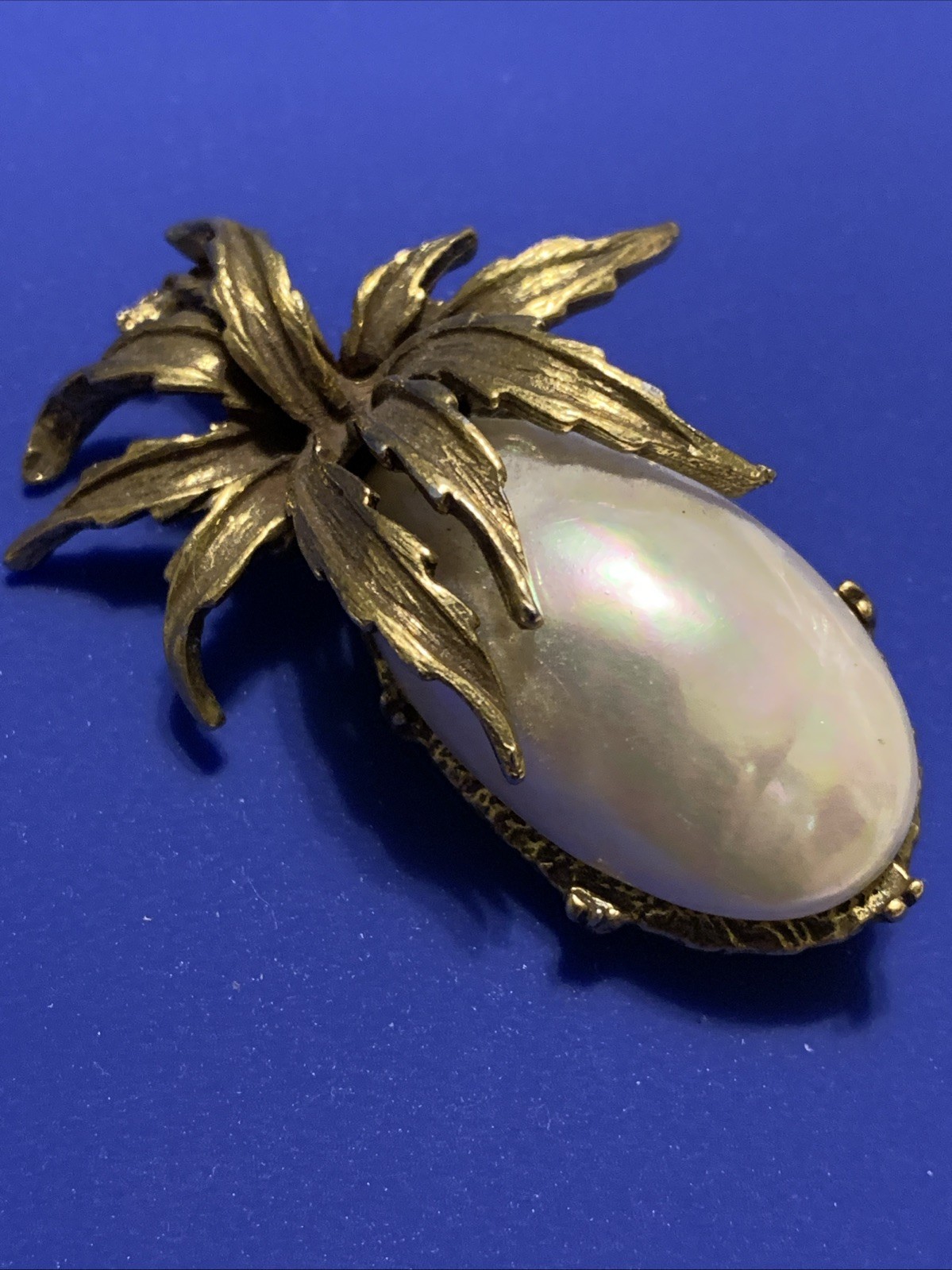 Vintage Faux Pearl Pineapple Brooch Fantastic Luster Gold Tone All Occasion