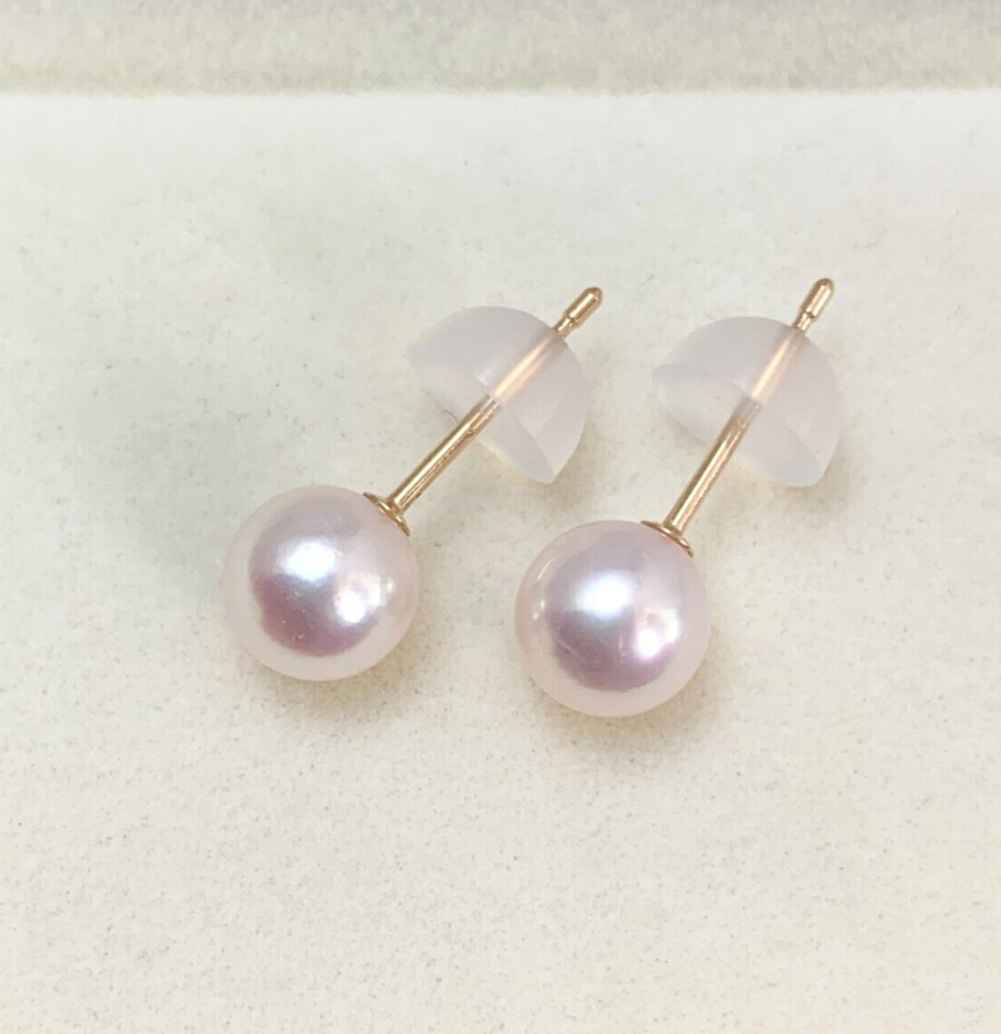 6.0mm Round Whitie with rose Akoya pearl stud earrings 10Kt solid yellow gold