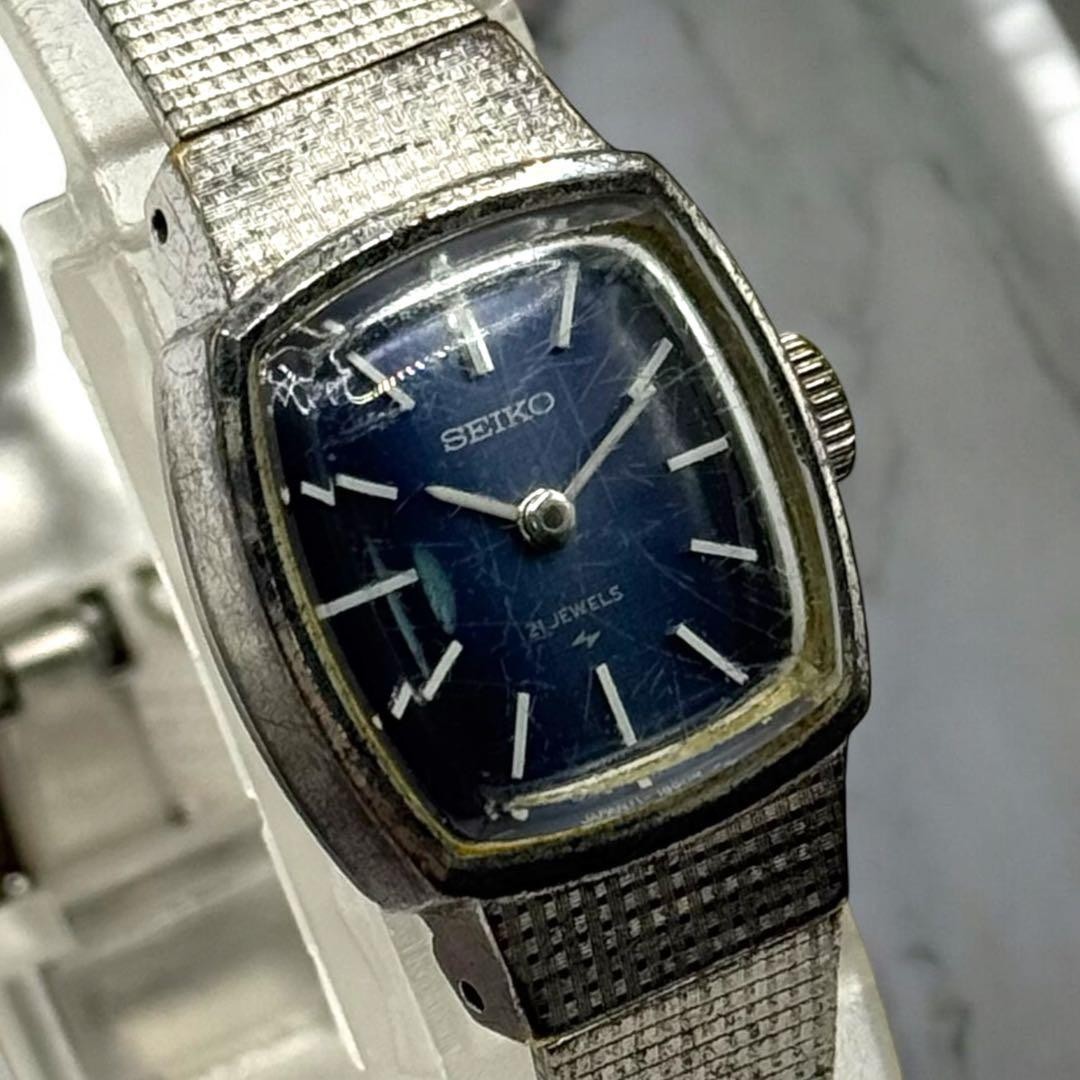 Working condition SEIKO manual winding watch with blue dial and 21 JEWELS bracel