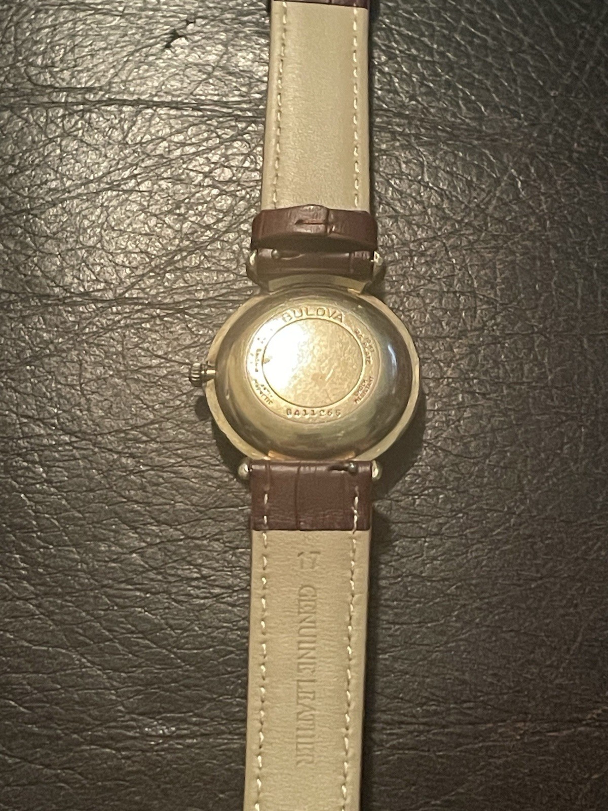 Vintage Bulova 23 Jewel Automatic Self Winding Mens Dress Watch Gold Tone Silver