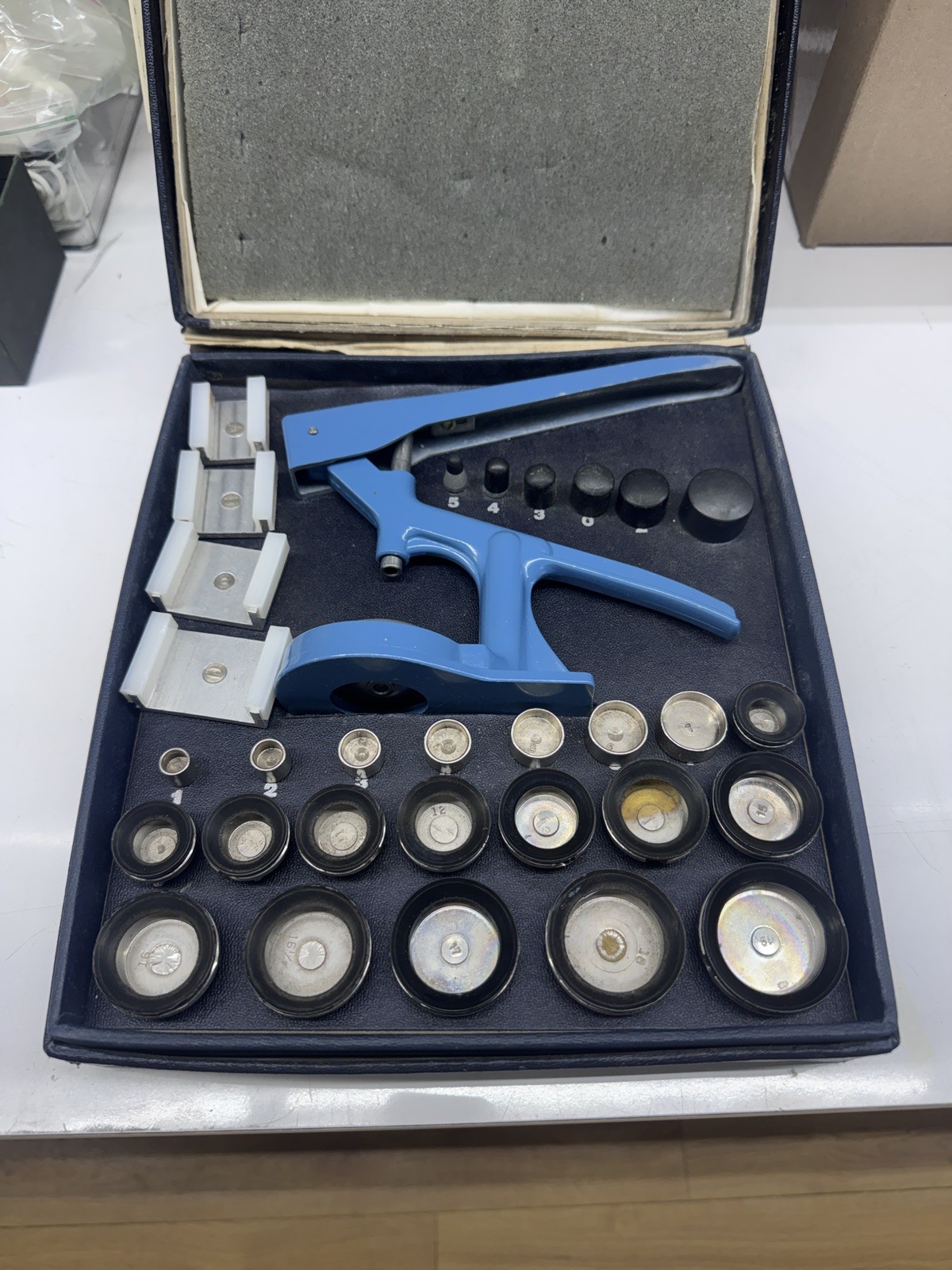 G-S Germanow-Simon Mach. Co. Flexo Crystals Inserting Hand Press Model HP-5