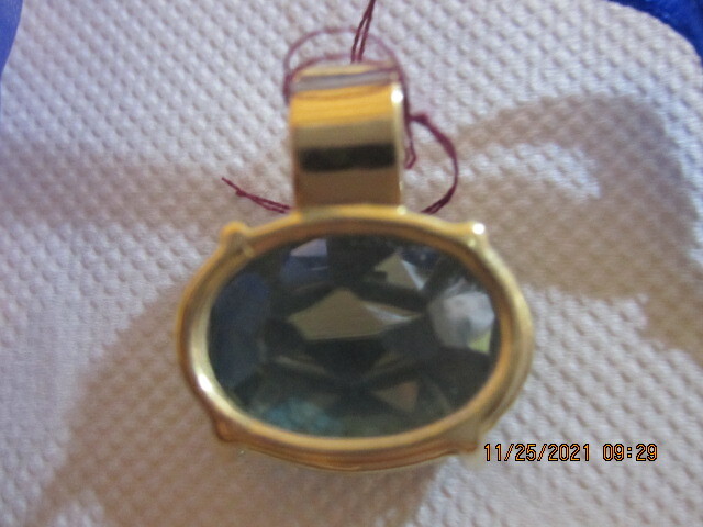 NWT 30 ct. December Blue Topaz 20 mm X 15mm