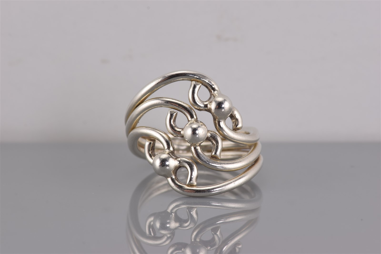 Sterling Silver Offset Beaded Swirled Loop Triple Band Ring 925 Sz: 8