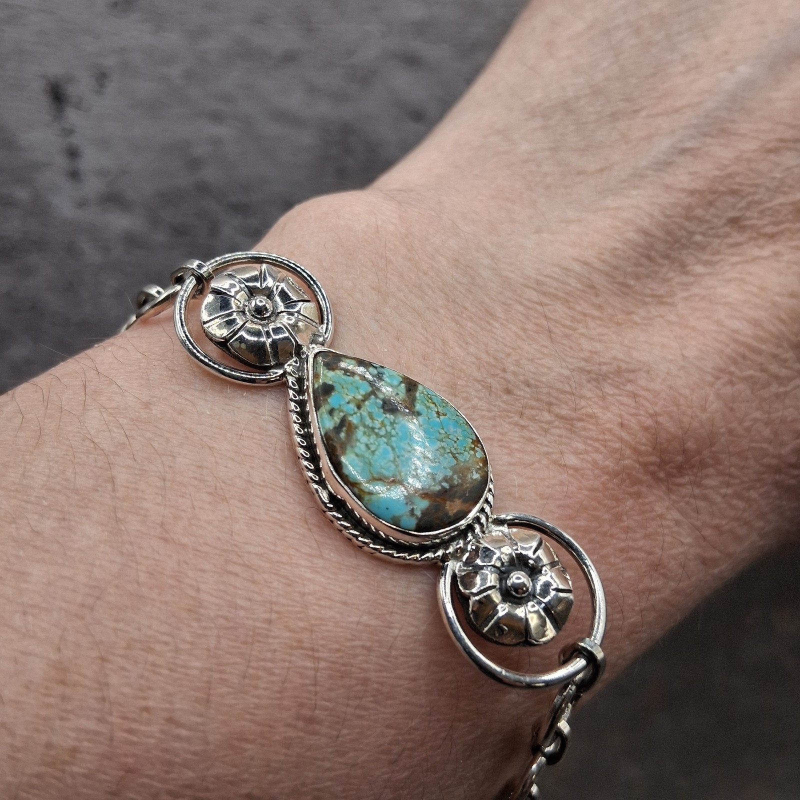 Number 8 Turquoise Sterling Silver Bracelet 11.7g Southwestern Navajo Style