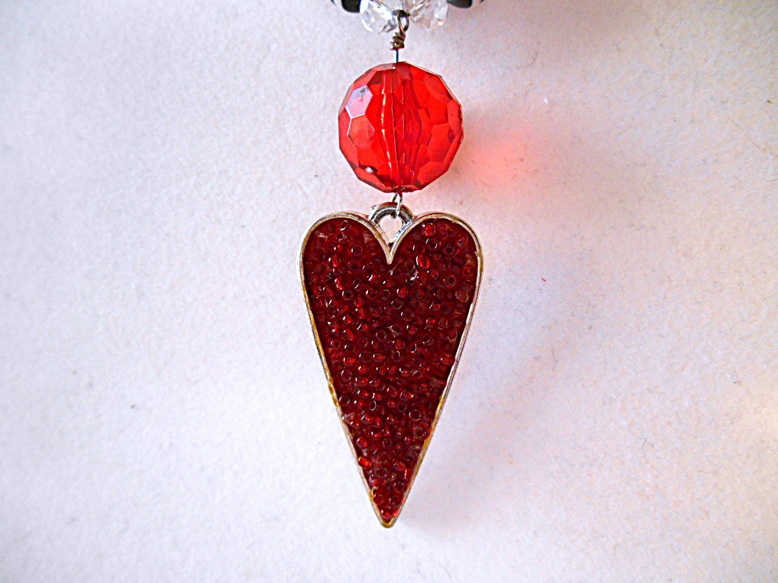 Red / White / Black Multi-color Beaded Heart Pendant Necklace