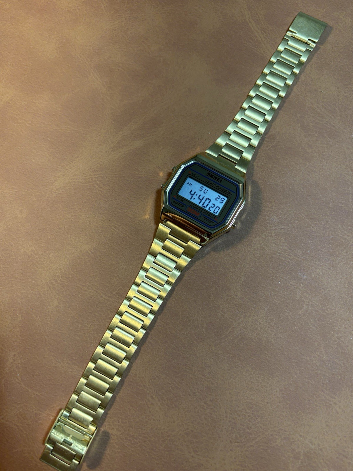 Retro Design Skmei Digital Men Watch WR30M,Gold Tone,Chrono,Alarm,Runs