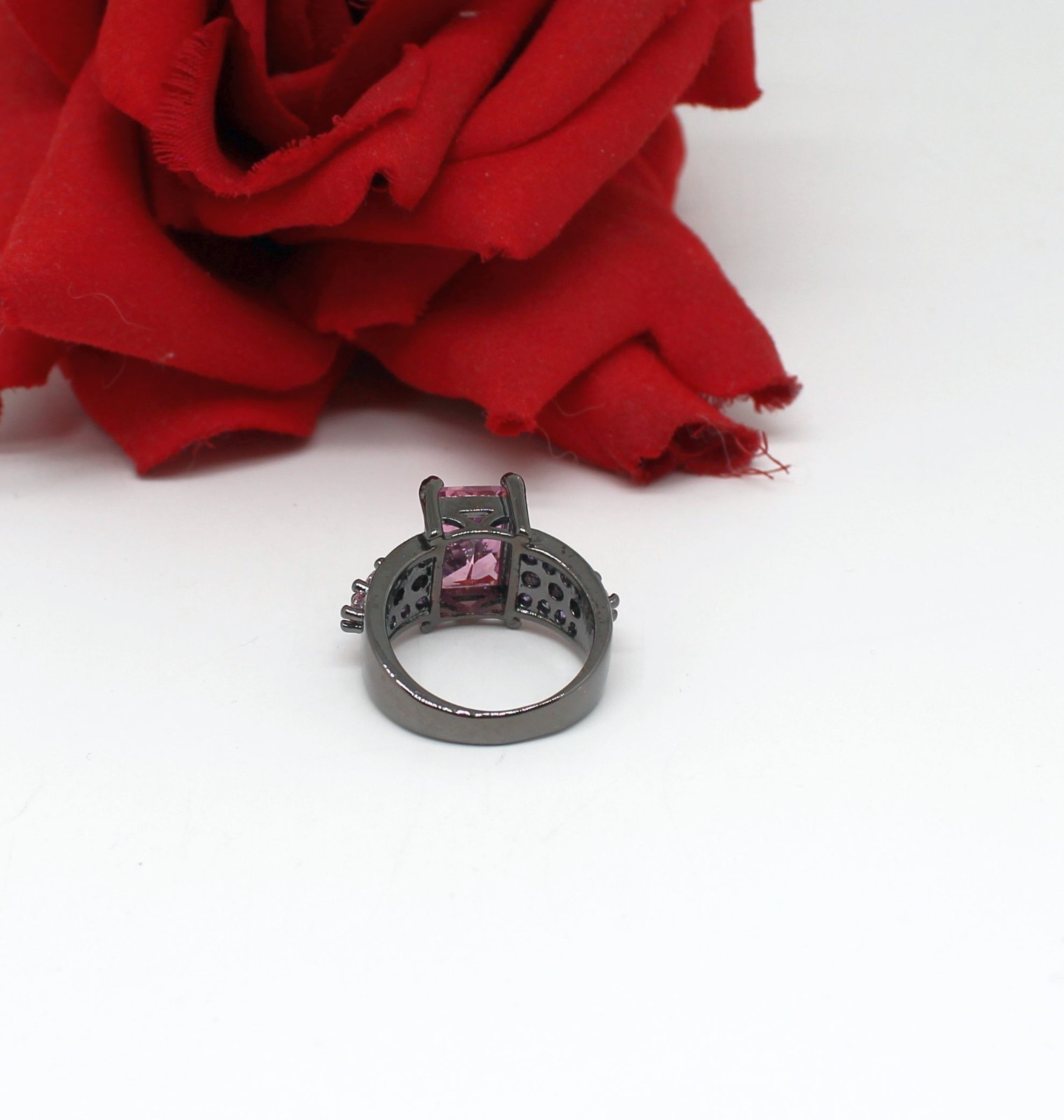 NWOT Sterling Silver Gunmetal Pink CZ Ring Size 7.5 7.82g CAT RESCUE