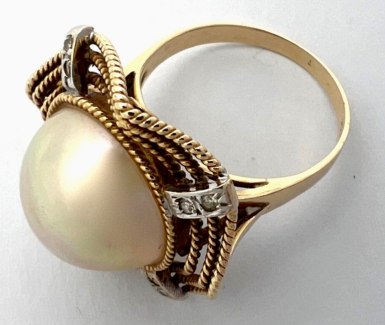 VINTAGE 8 DIAMOND & 12.4MM MABE PEARL 14K GOLD RING