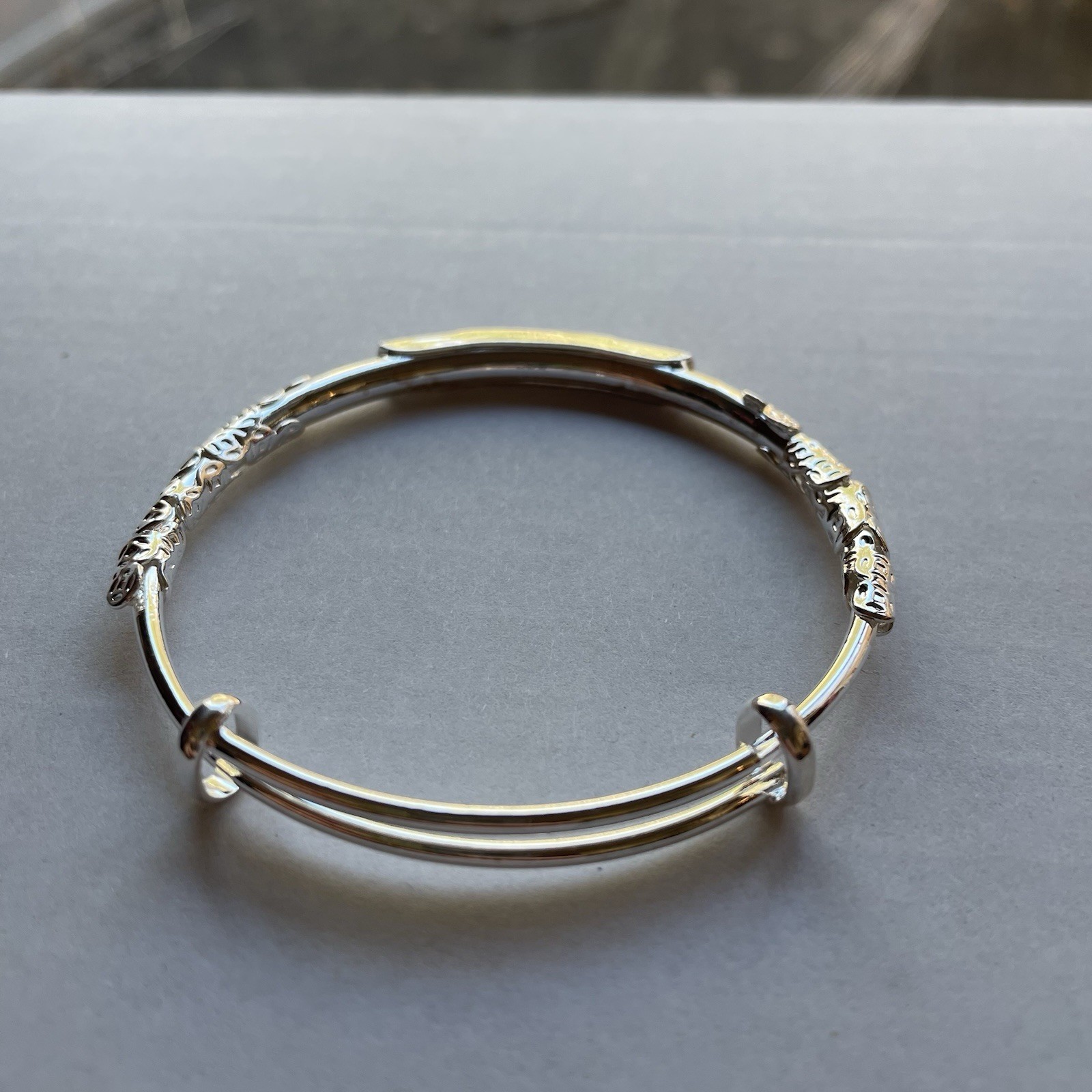 NEW Pure 999 Fine Silver Women’s Bangle Lucky Cloud Adjustable 58-60mm Dia.