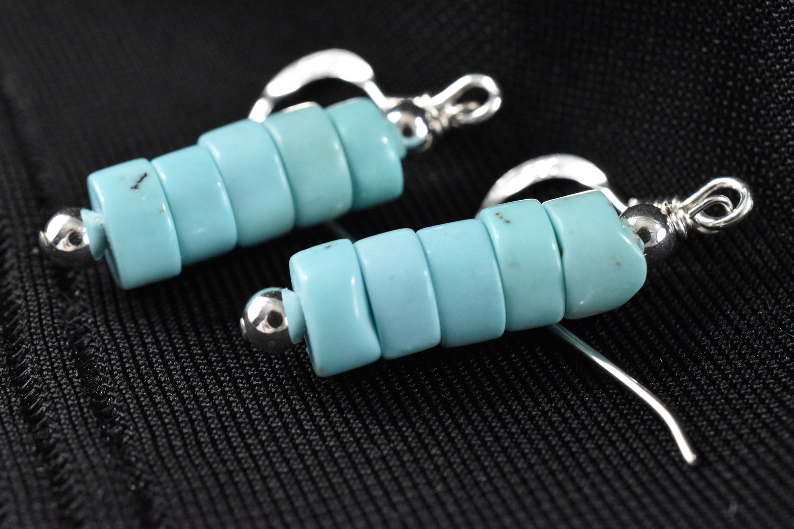 Sophisticated Southwestern Magnesite Turquoise-Style 925 Silver Dangle Earrings
