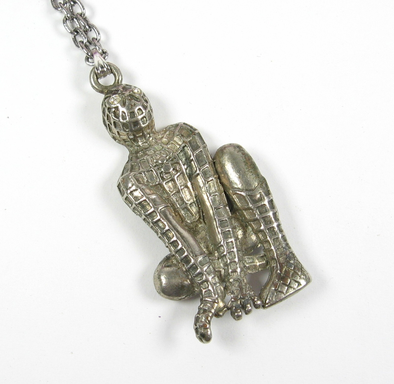 BIG SPIDERMAN Pendant 2 1/8″ Vintage Men NECKLACE Silvertone Metal Superhero 24″